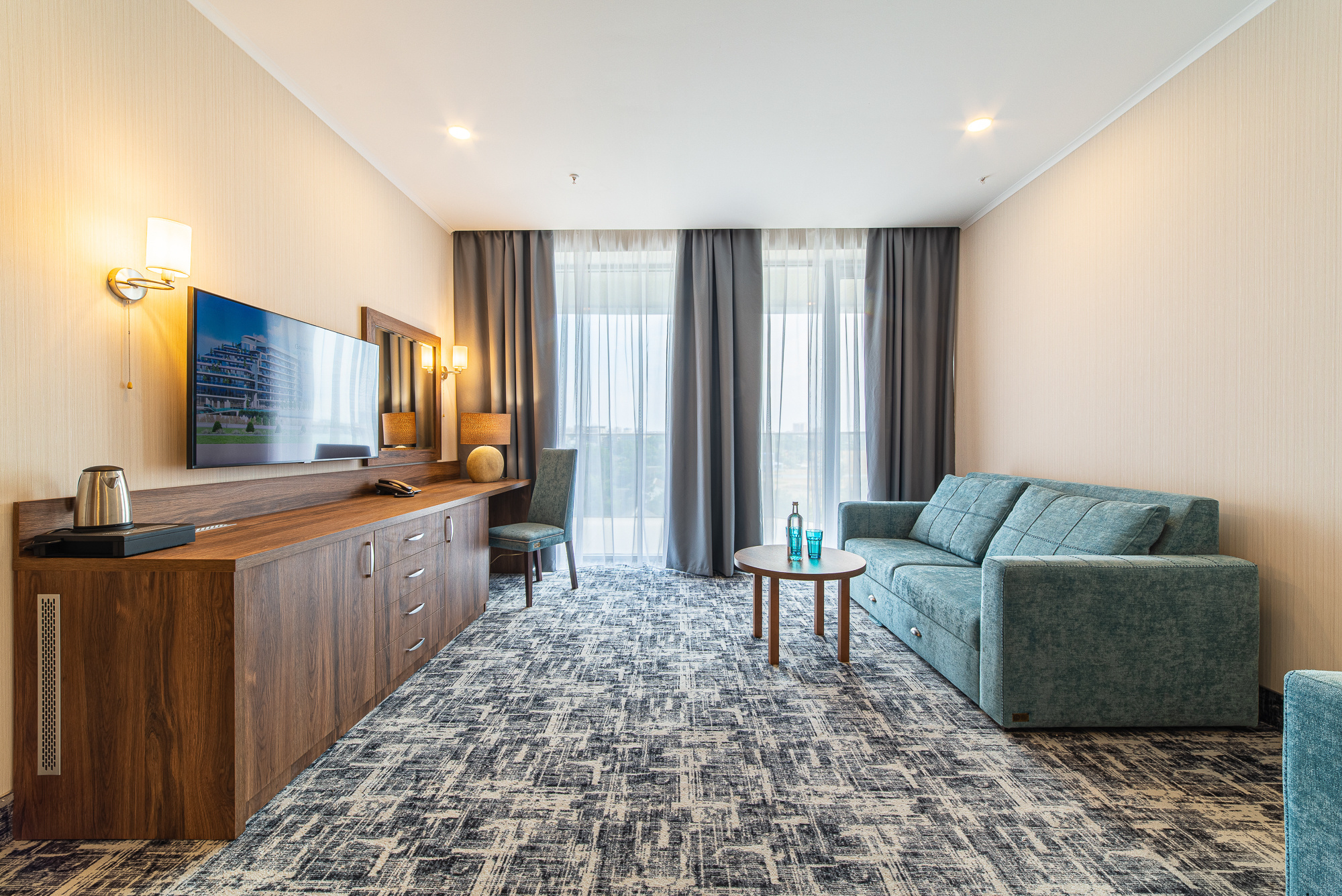 Renatphoto-Профессиональная фотосъёмка отелей под ключ в Анапе. Профессиональная фотосъёмка интерьеров, предметная фотосессия еды для меню г. Анапа