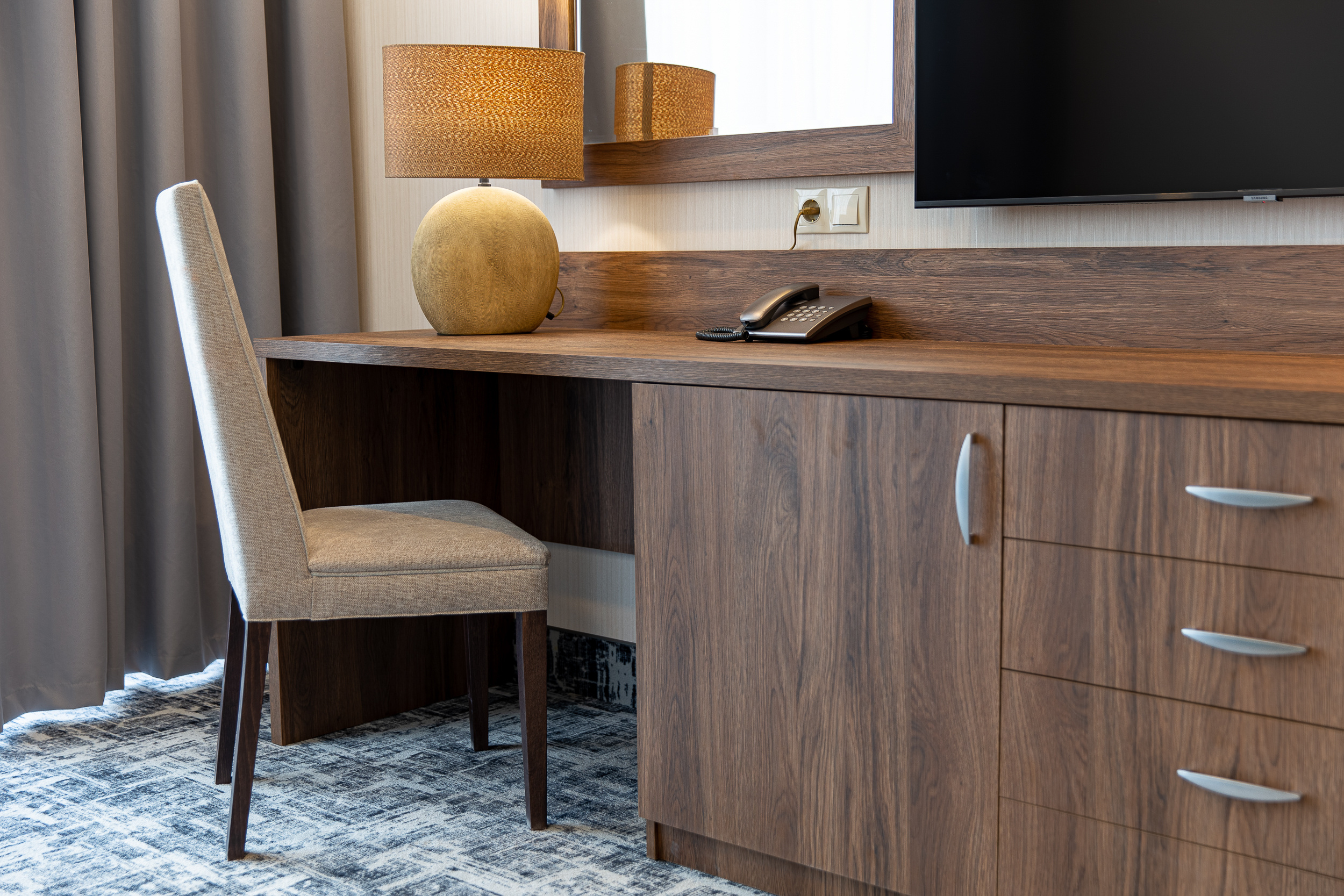 Renatphoto-Профессиональная фотосъёмка отелей под ключ в Анапе. Профессиональная фотосъёмка интерьеров, предметная фотосессия еды для меню г. Анапа