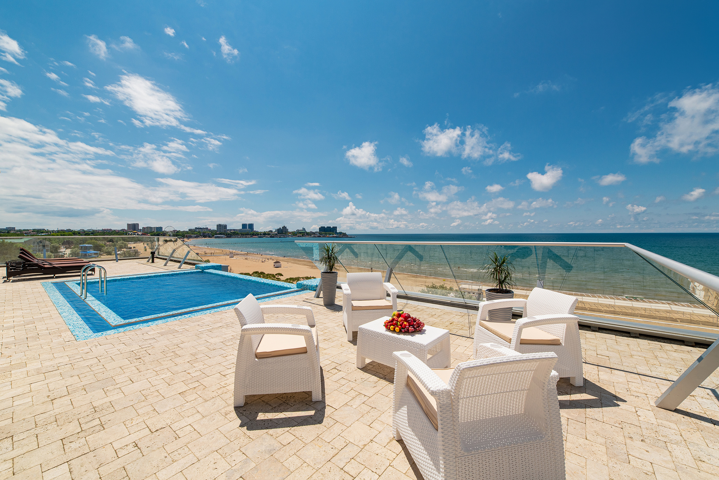 Renatphoto-Профессиональная фотосъёмка отелей под ключ в Анапе. Профессиональная фотосъёмка интерьеров, предметная фотосессия еды для меню г. Анапа