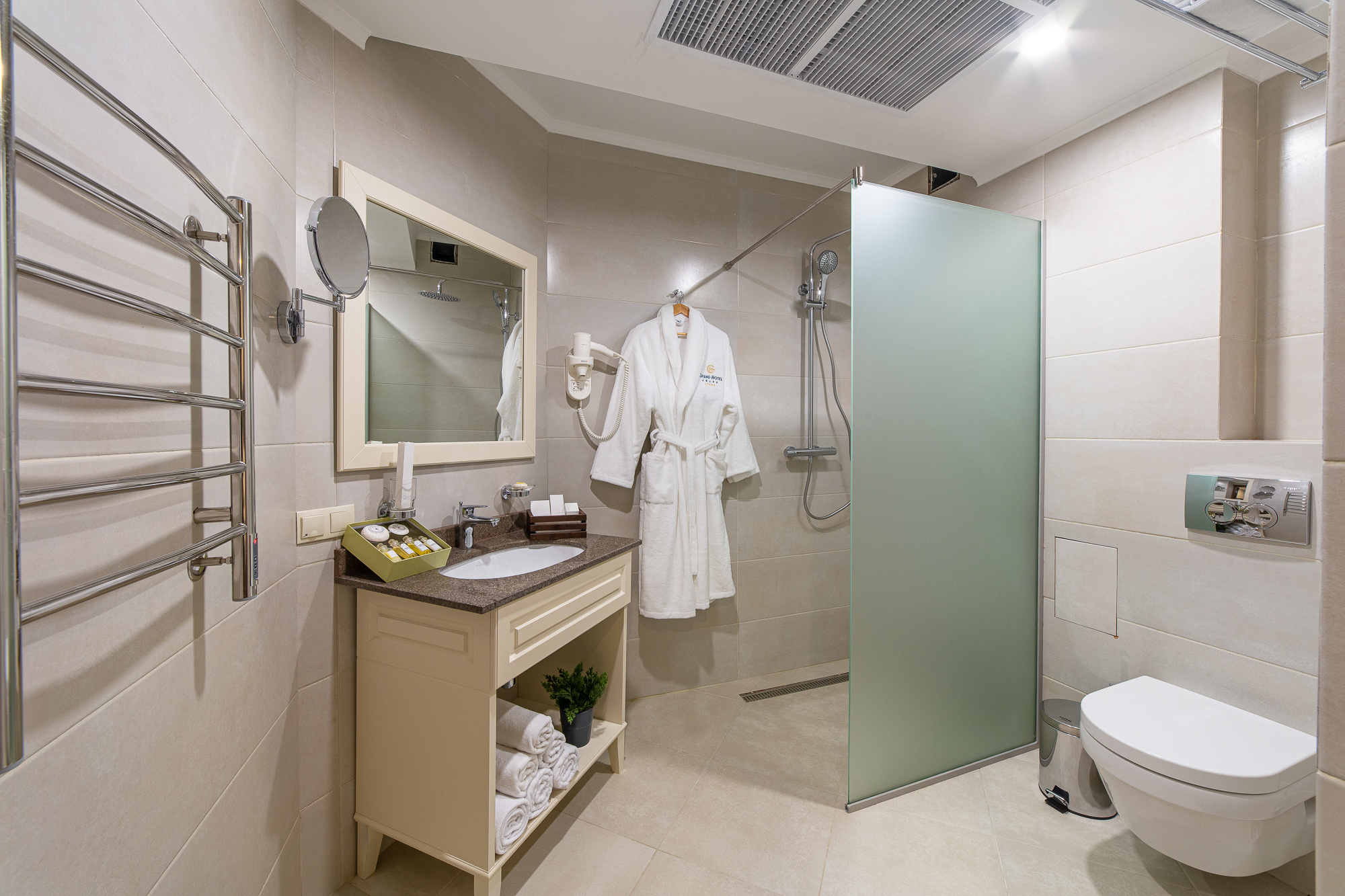 Renatphoto-Профессиональная фотосъёмка отелей под ключ в Анапе. Профессиональная фотосъёмка интерьеров, предметная фотосессия еды для меню г. Анапа