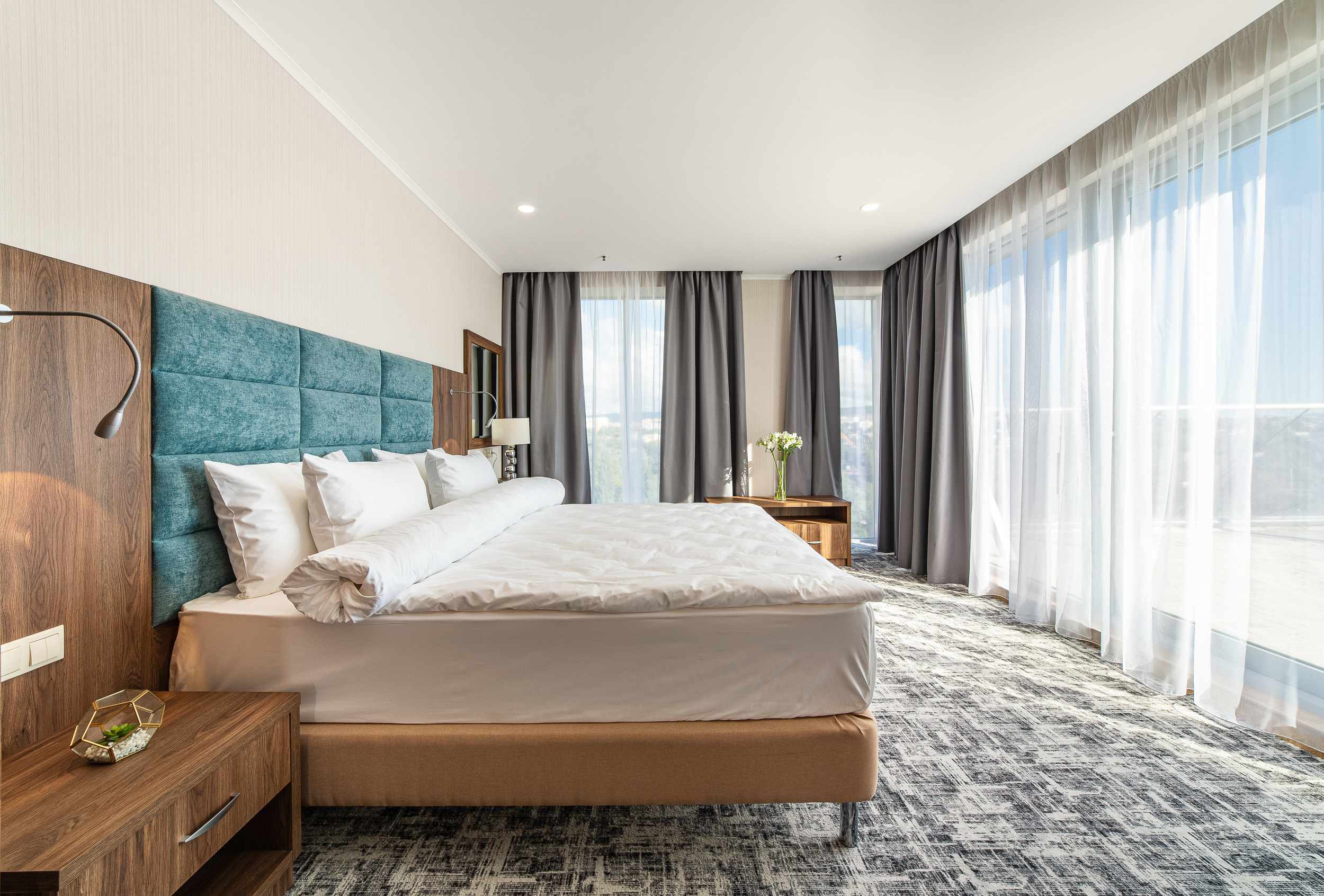 Renatphoto-Профессиональная фотосъёмка отелей под ключ в Анапе. Профессиональная фотосъёмка интерьеров, предметная фотосессия еды для меню г. Анапа