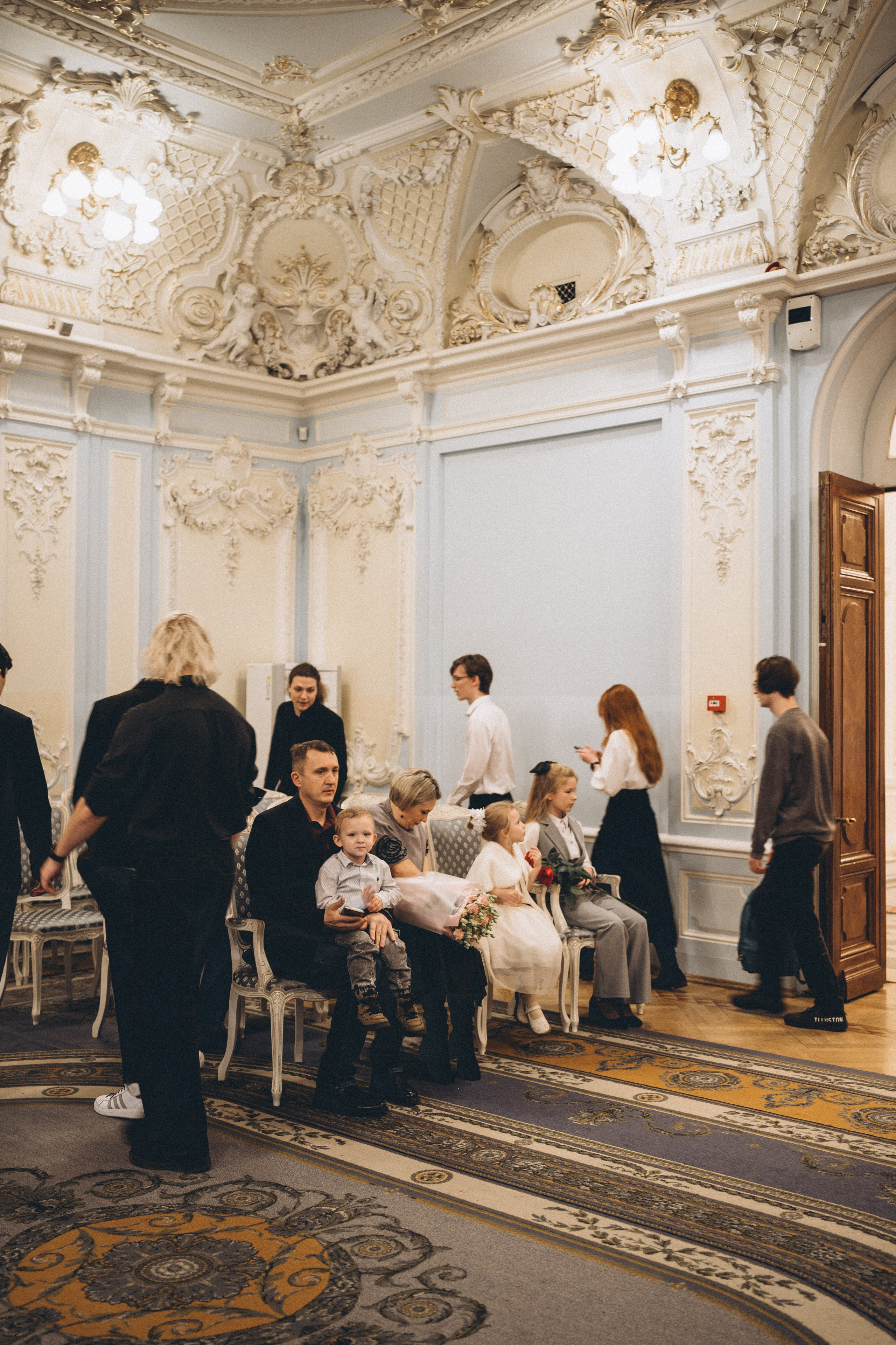 СВАДЕБНАЯ СЬЕМКА ВО ВТОРОМ ДВОРЦЕ С ГОСТЯМИ И ПРОГУЛКА В ТАВРИЧЕСКОМ САДУ. Профессиональный фотограф, Санкт-Петербург — Виктория Богомолова