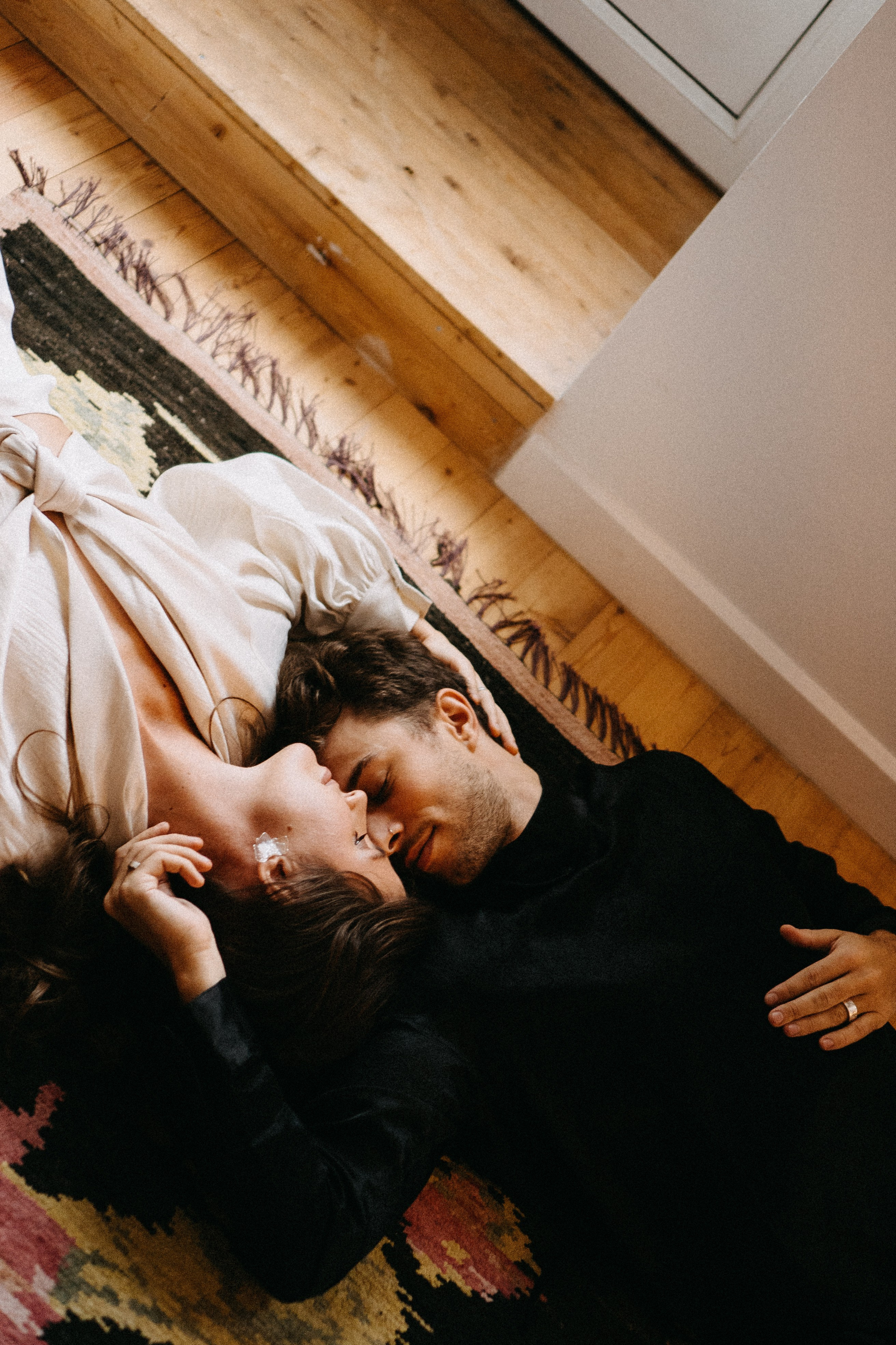 СБОРЫ ЖЕНИХА И НЕВЕСТЫ В УЮТНОЙ КВАРТИРЕ В ЦЕНТРЕ САНТК-ПЕТЕРБУРГА. Профессиональный фотограф, Санкт-Петербург — Виктория Богомолова