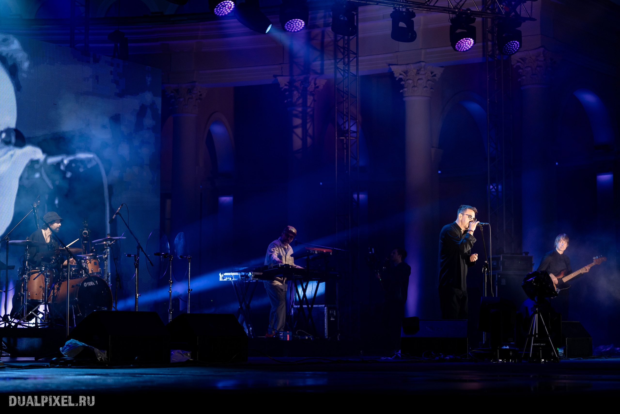 Танцы Минус. Магия музыки в кадре: Концертная Фотография