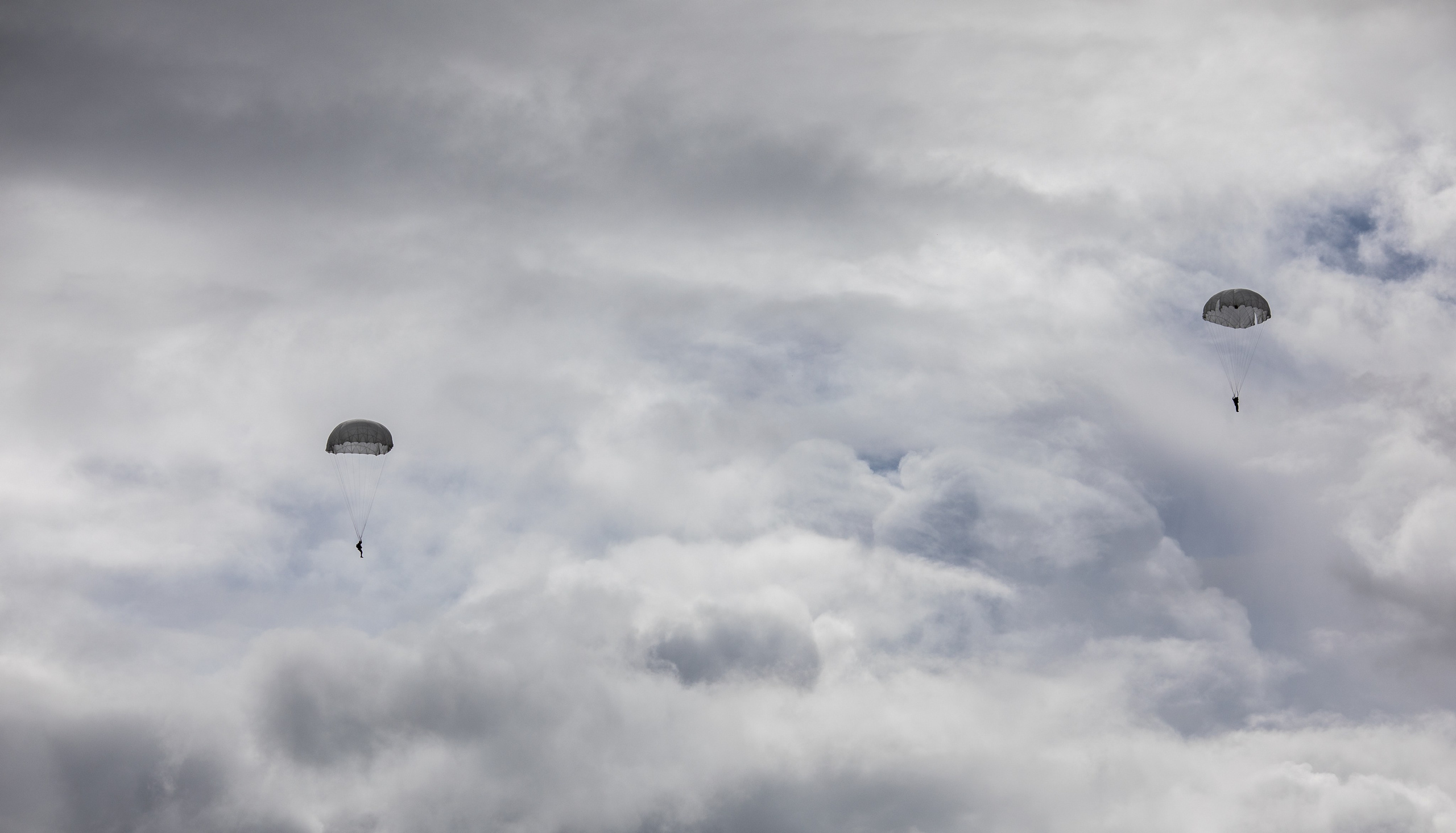 УЗСТ- Корпоративный тимбилдинг на аэродроме. Репортажный и свадебный фотограф в Челябинске Елисеев Павел