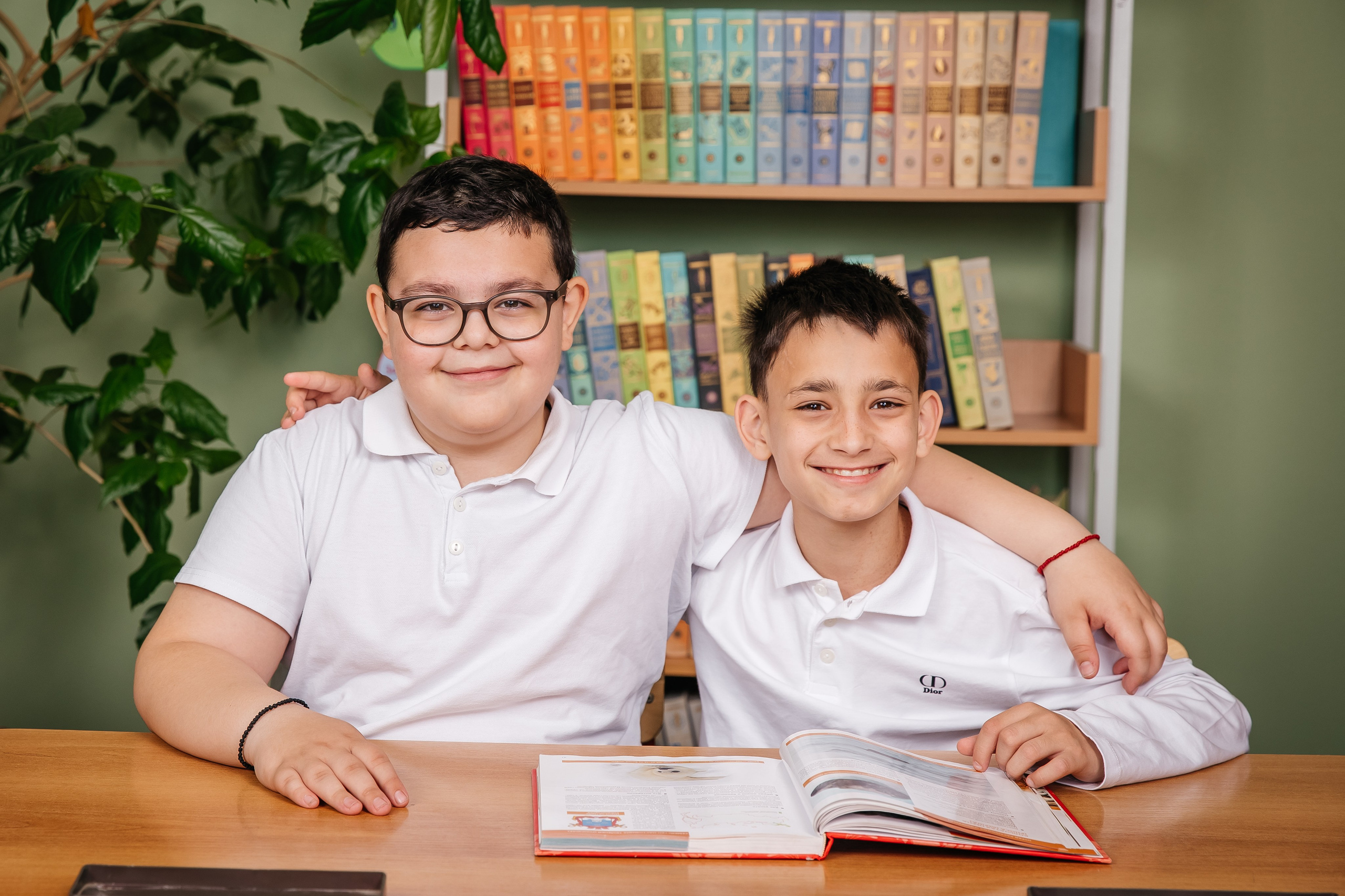 Фотосессия в начальной школе Крымск. Фотограф Любава Колесник. Выпускные альбомы в Крымском районе