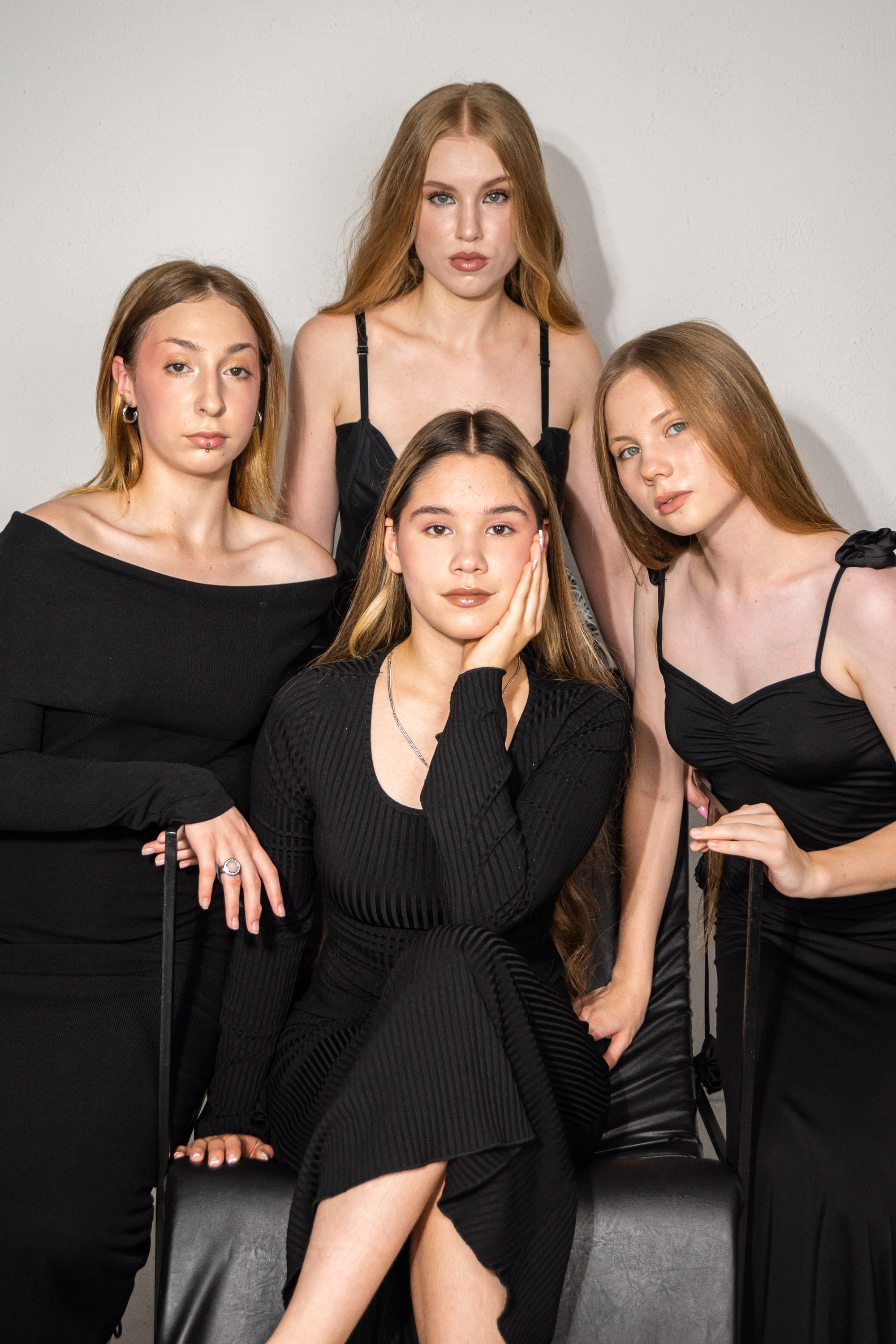 Студия (групповая съемка). Разноплановый фотограф в Москве