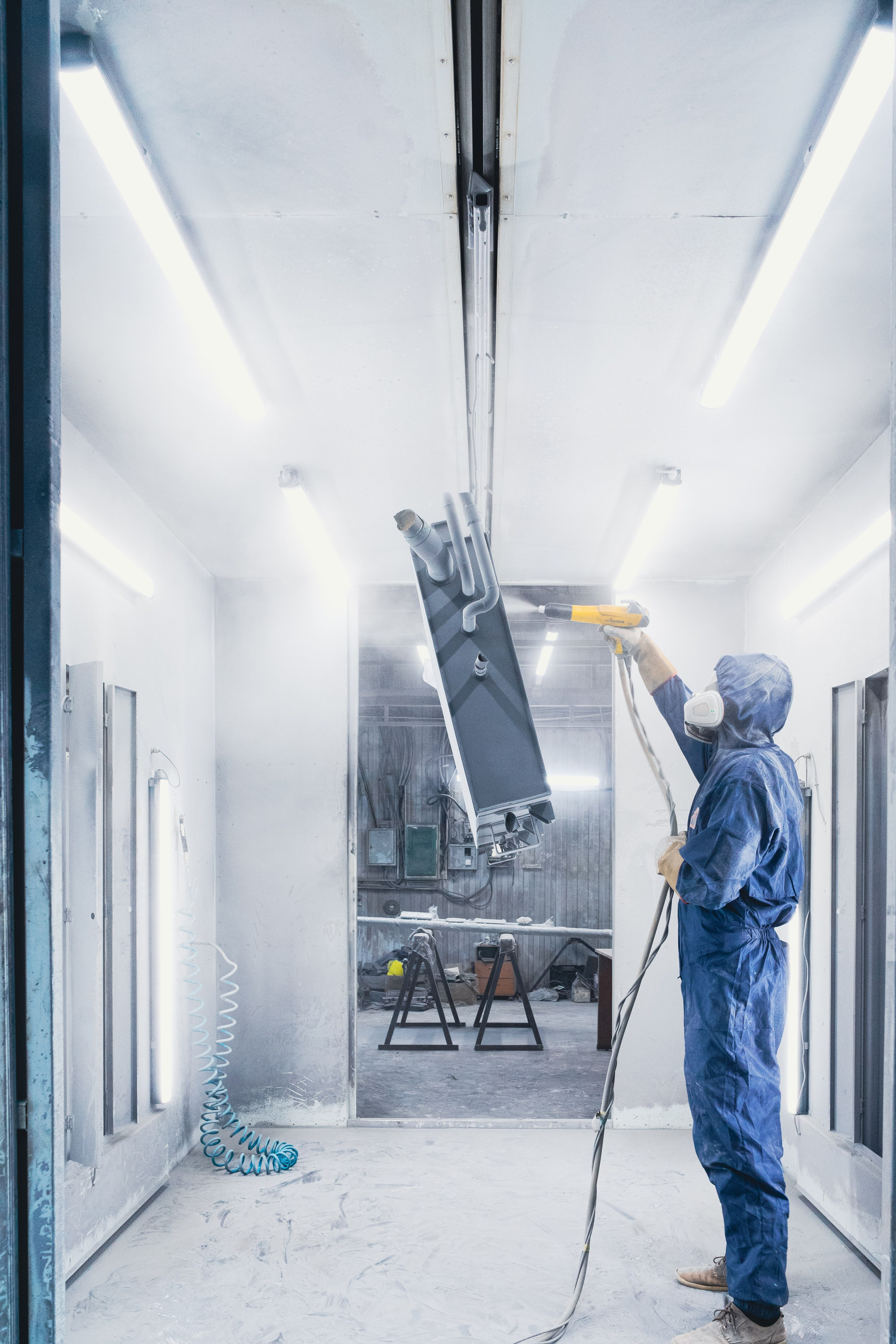 Рабочие цеха компании ПВК. Коммерческий Фотограф Виктор Фоменых