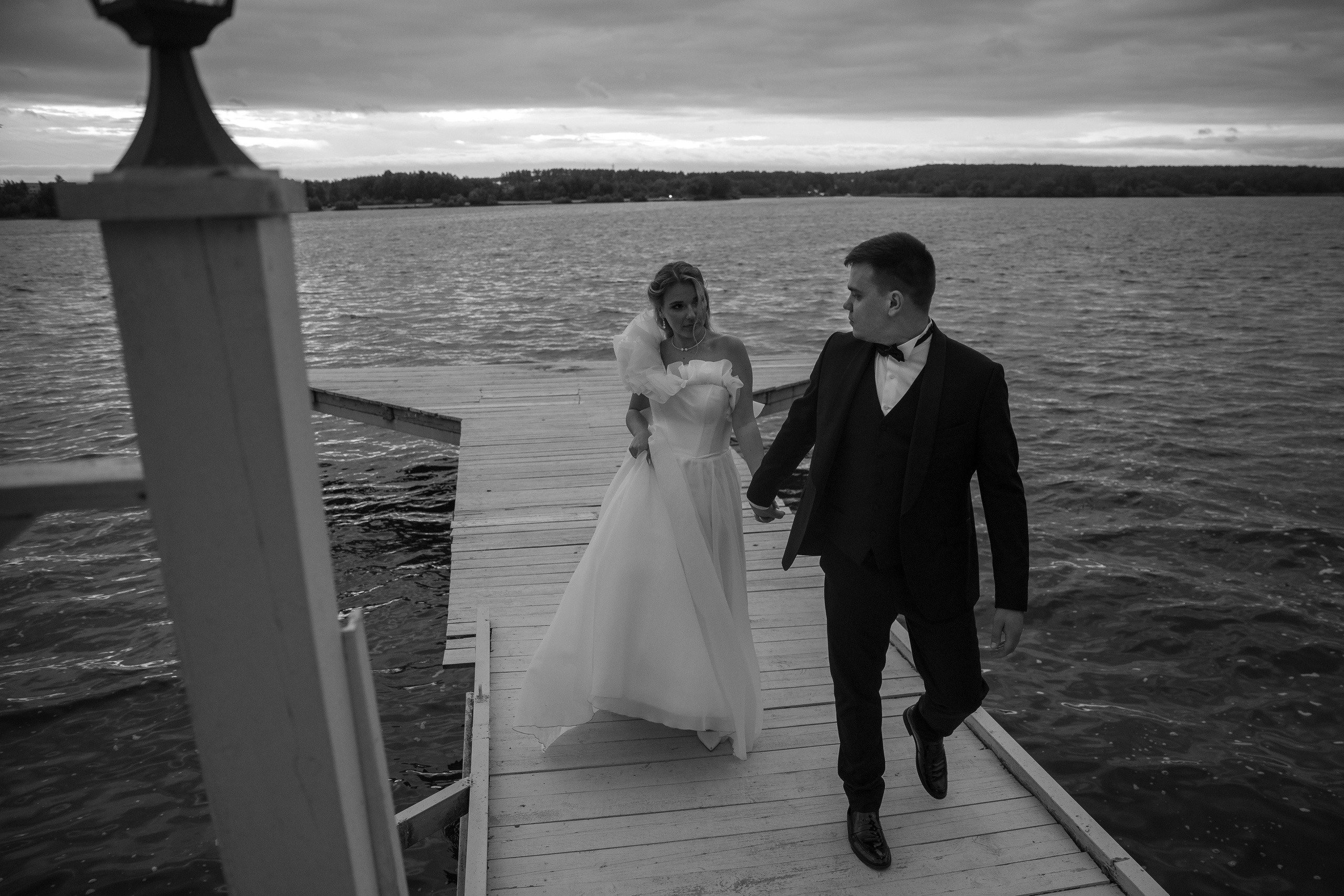 Свадебная фотосессия на пристани, фотограф на свадьбу Дмитрий Гладков