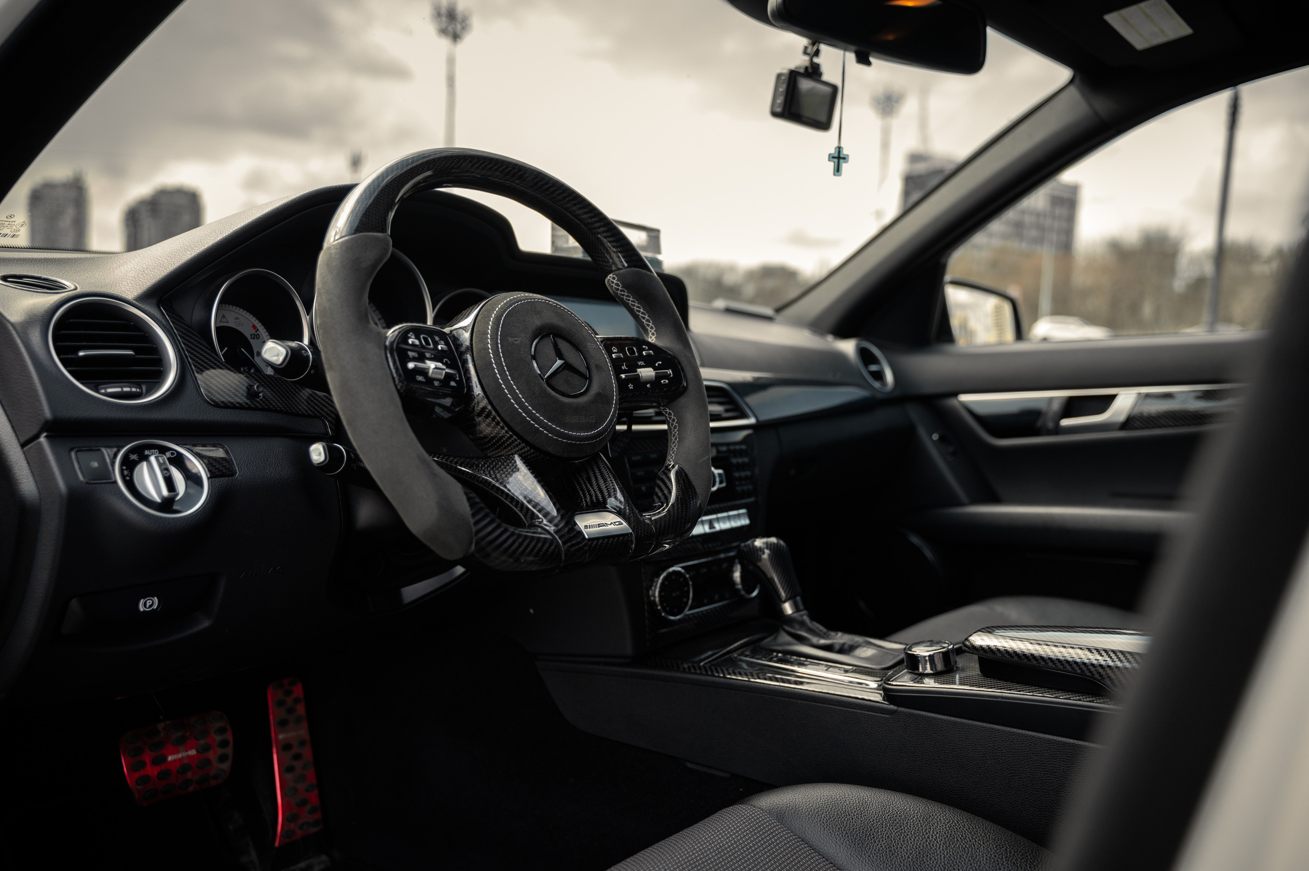 Автомобильная фотосъёмка Mercedes-benz c63 amg. Фотограф/видеограф Богдан Голованов