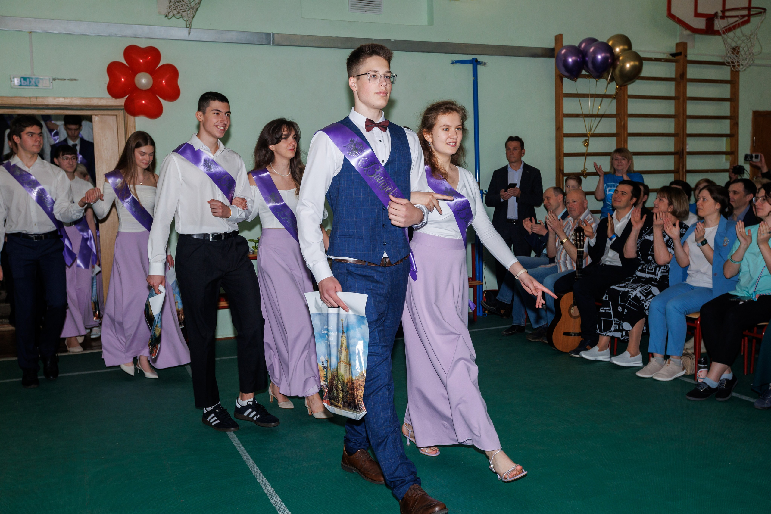 11 класс / Последний звонок / МехМат / г. Москва. Детский и семейный фотограф Мария Киселёва. Москва