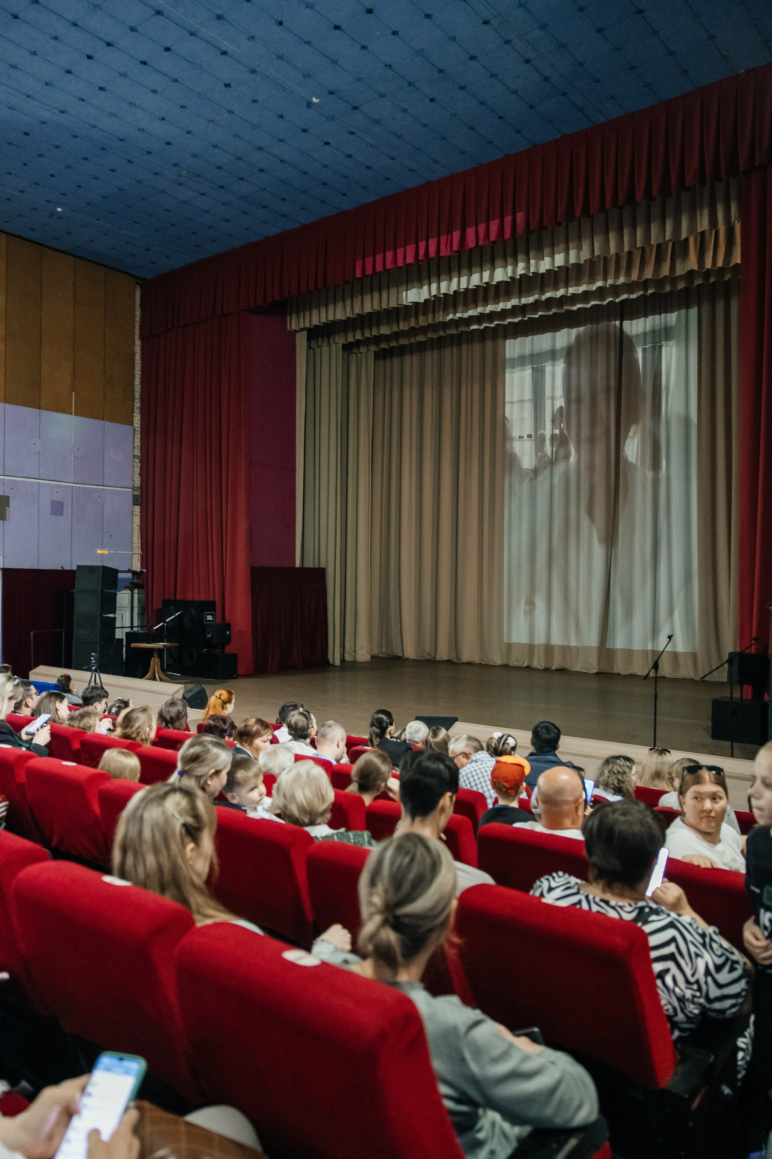 Дистрикт. Отчетный концерт. Свадебный и Семейный фотограф г. Ижевск Гульназ Солдатова. Гульназ фото