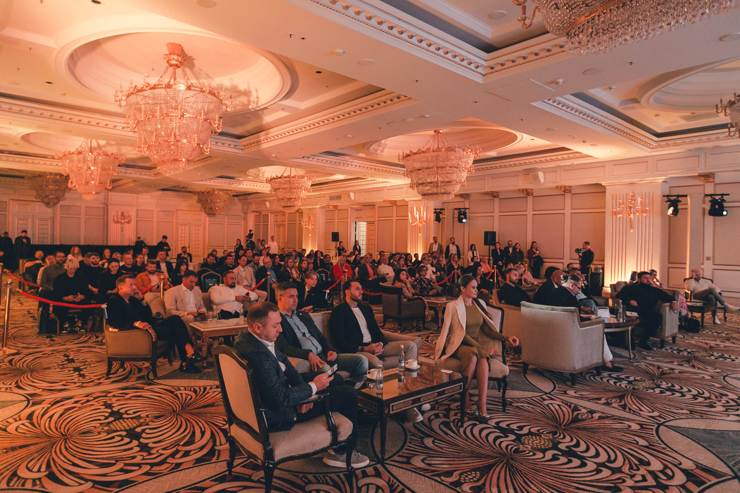 INVEST DUBAI EXPO MOSCOW'23. Репортажный фотограф Андрей Герасимов