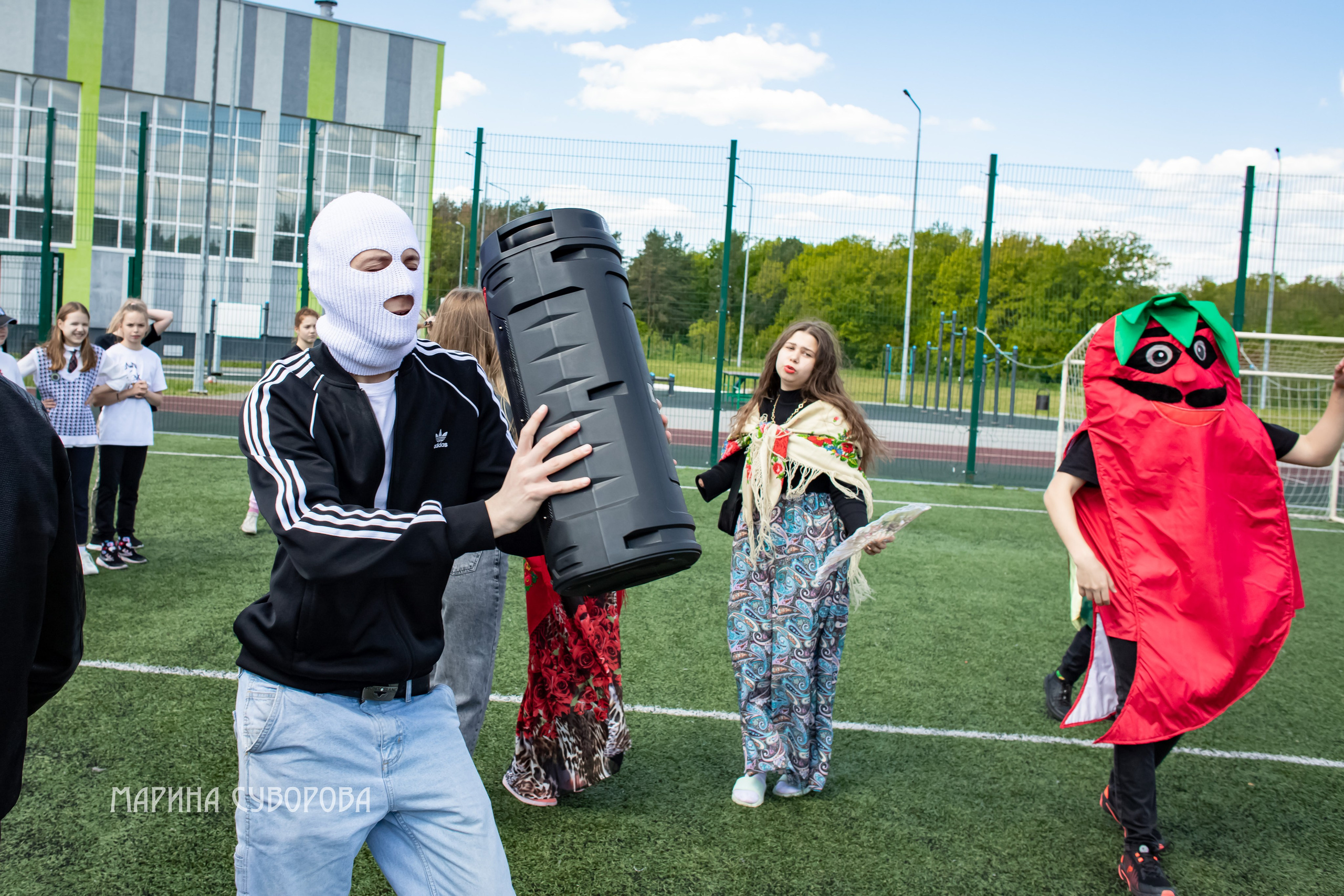 Фото выпуск 11 класс. Свадебный фотограф Марина Суворова и видеооператор Олег Петров
