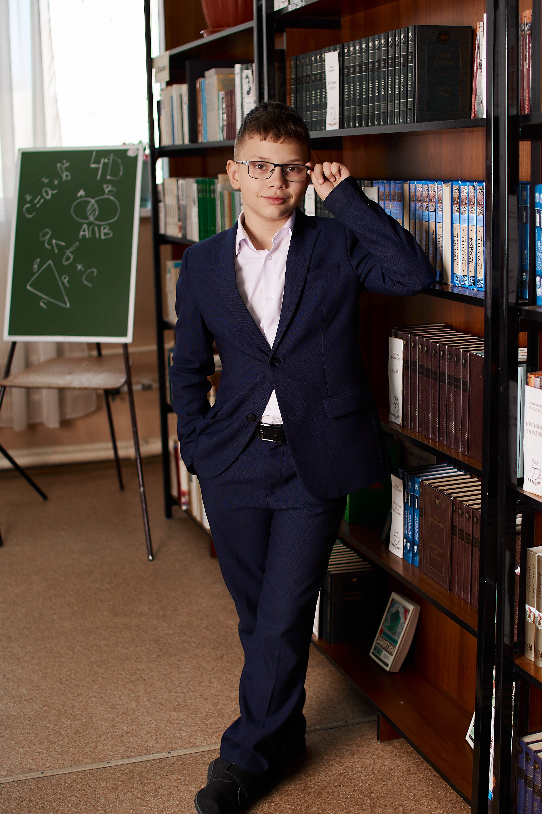Выпускные альбомы Axioma для начальных классов. AXIOMA │ Выпускные альбомы в Иркуске. Альбом в подарок! Закажи сейчас!