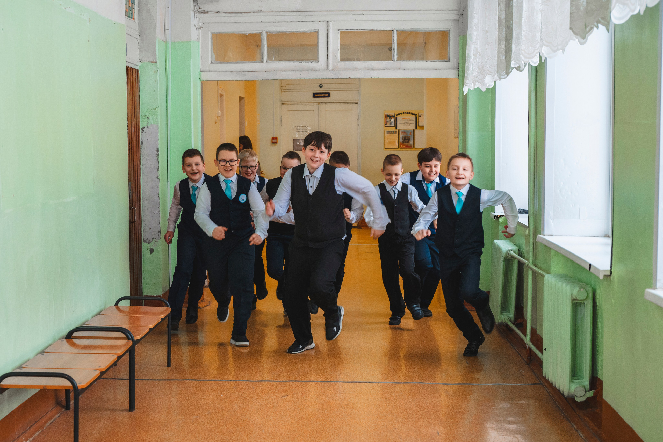 Выпускной Классбук 4Г. Фотограф самых запоминающихся моментов Вашей жизни