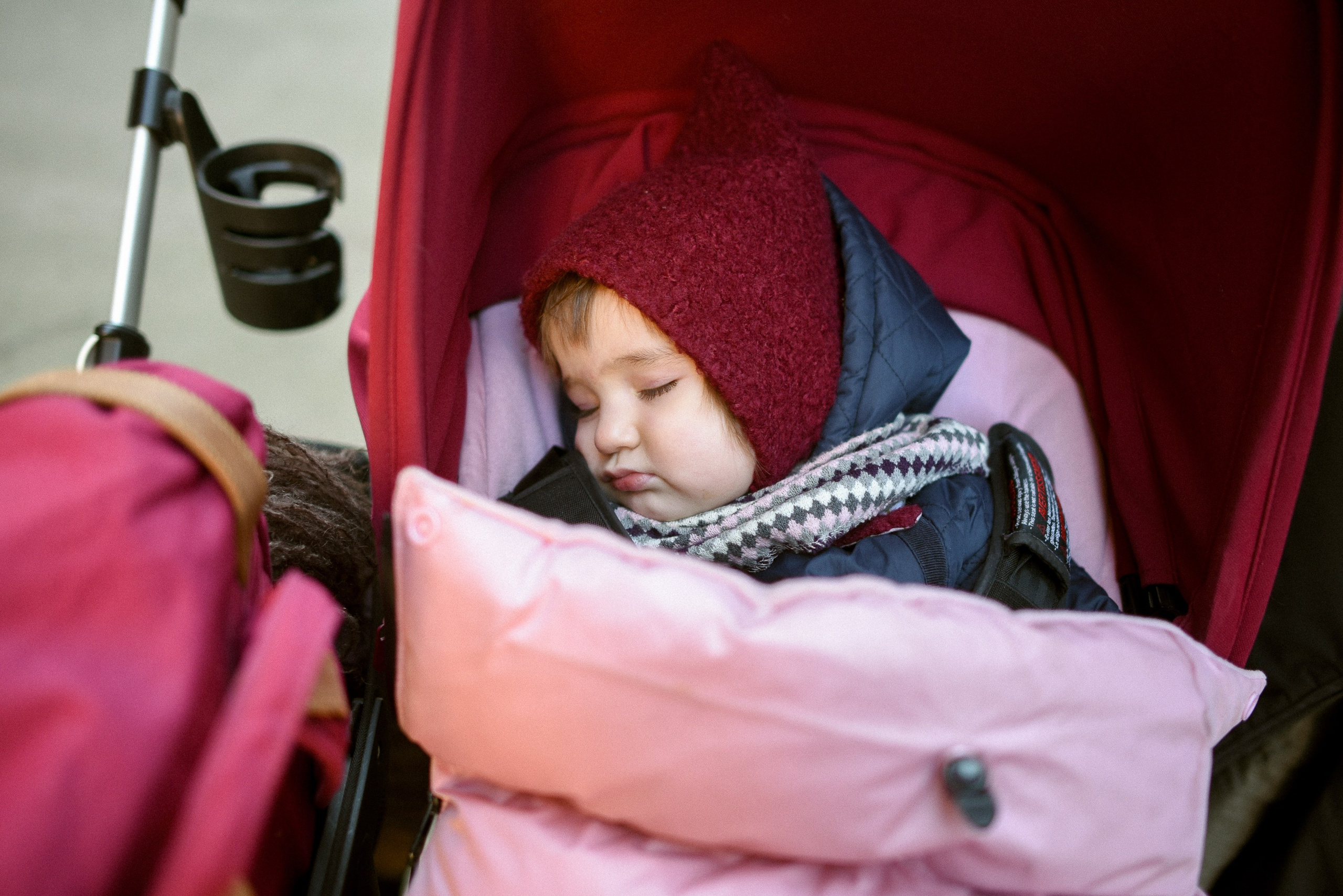 A Mom’s Day: The Everyday Hustle. Documentary family photography in Barcelona and beyond