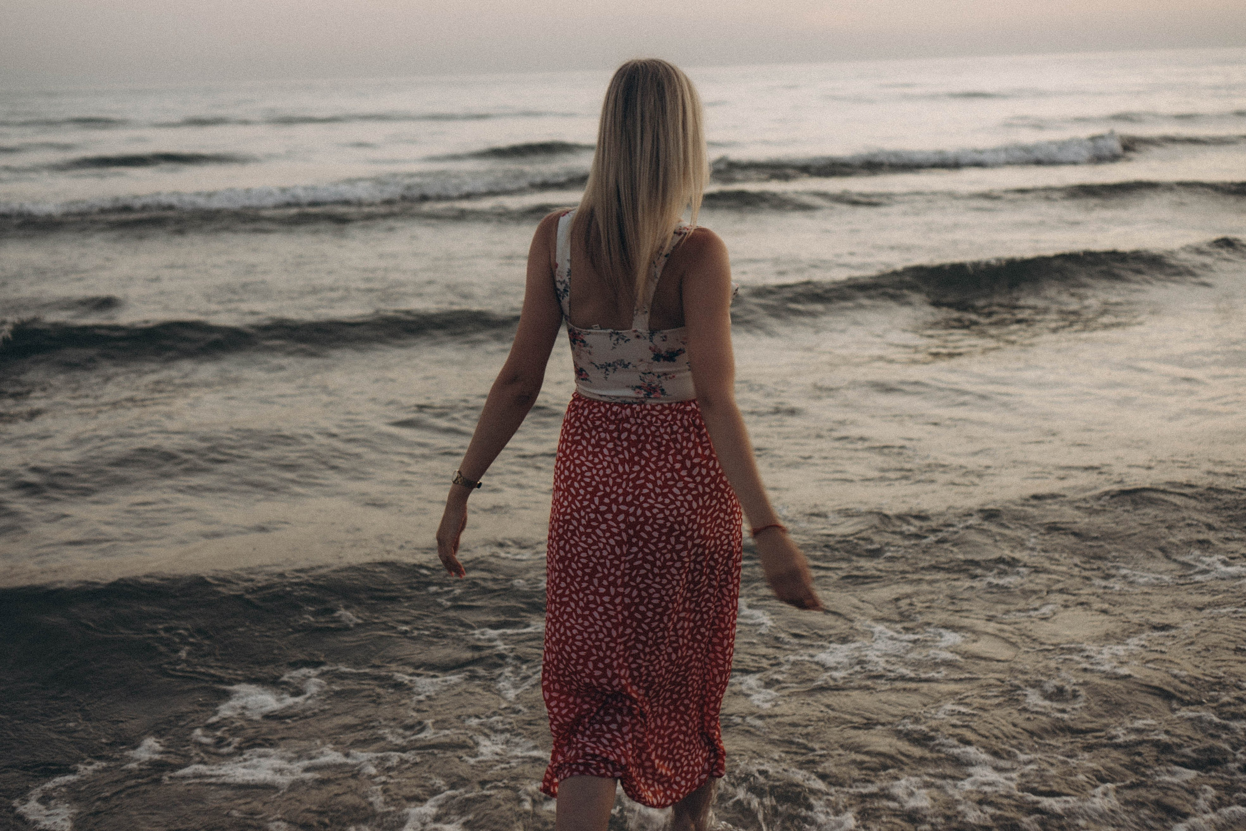 Июльский вечер на берегу черного моря. Профессиональный фотограф, Санкт-Петербург — Виктория Богомолова