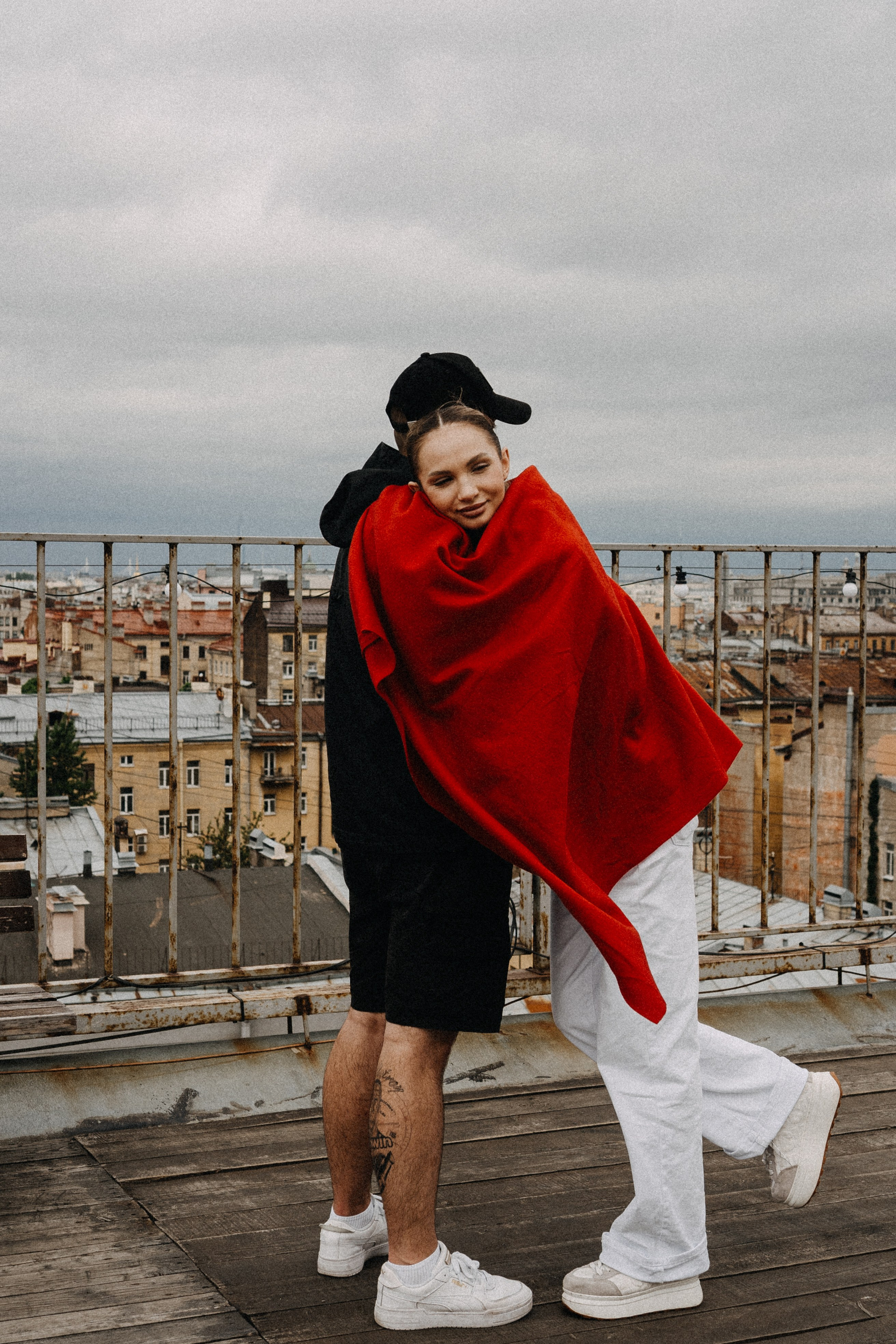 МЫ ГУЛЯЛИ ПРО КРЫШАМ ПИТЕРА. Профессиональный фотограф, Санкт-Петербург — Виктория Богомолова