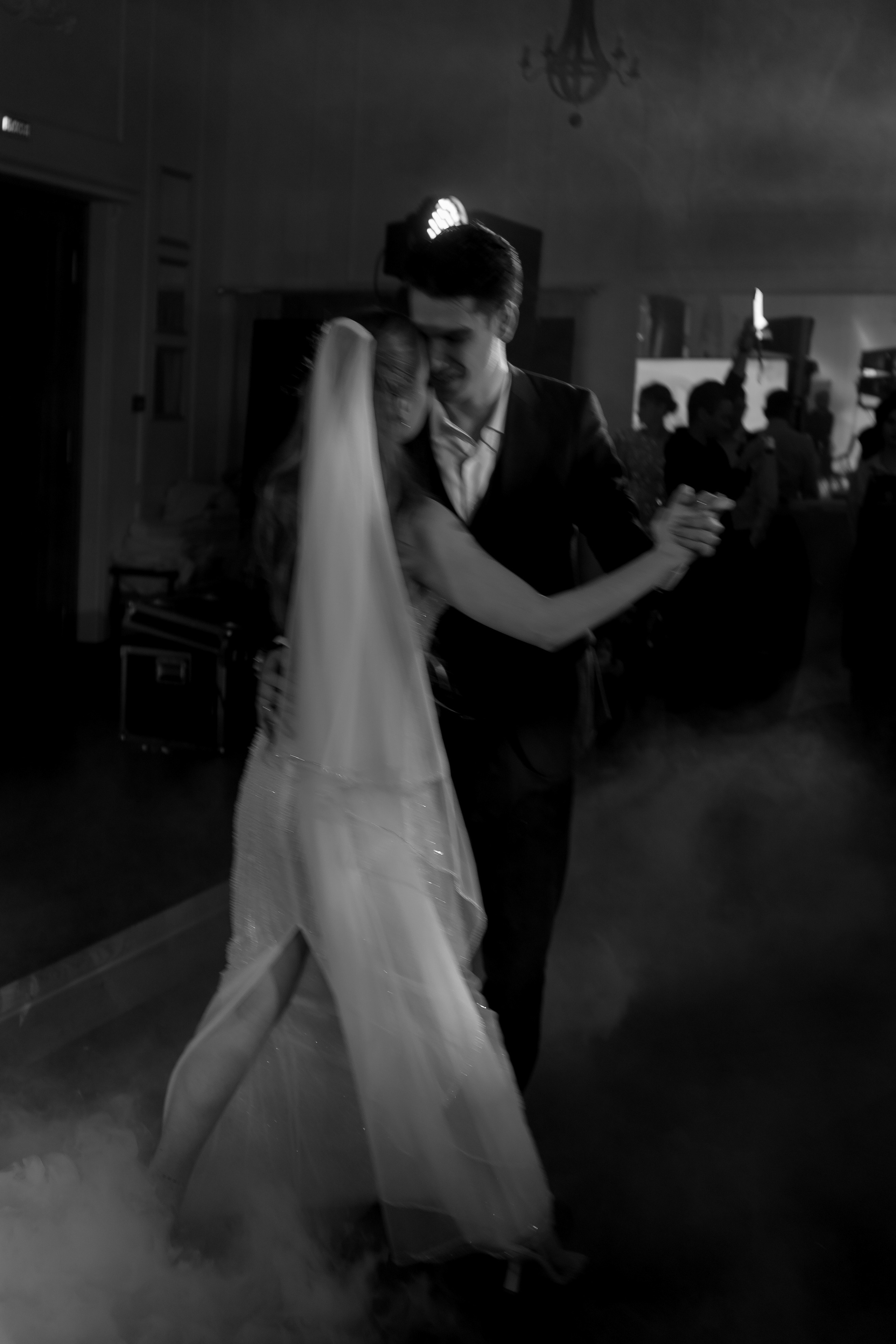 СВАДЕБНАЯ СЬЕМКА СБОРОВ В ОТЕЛЕ И ВЫЕЗД НА ЦЕРЕМОНИЮ (СНЯТО В СИБИРЕ В НИЖНЕВАРТОВСКЕ). Профессиональный фотограф, Санкт-Петербург — Виктория Богомолова