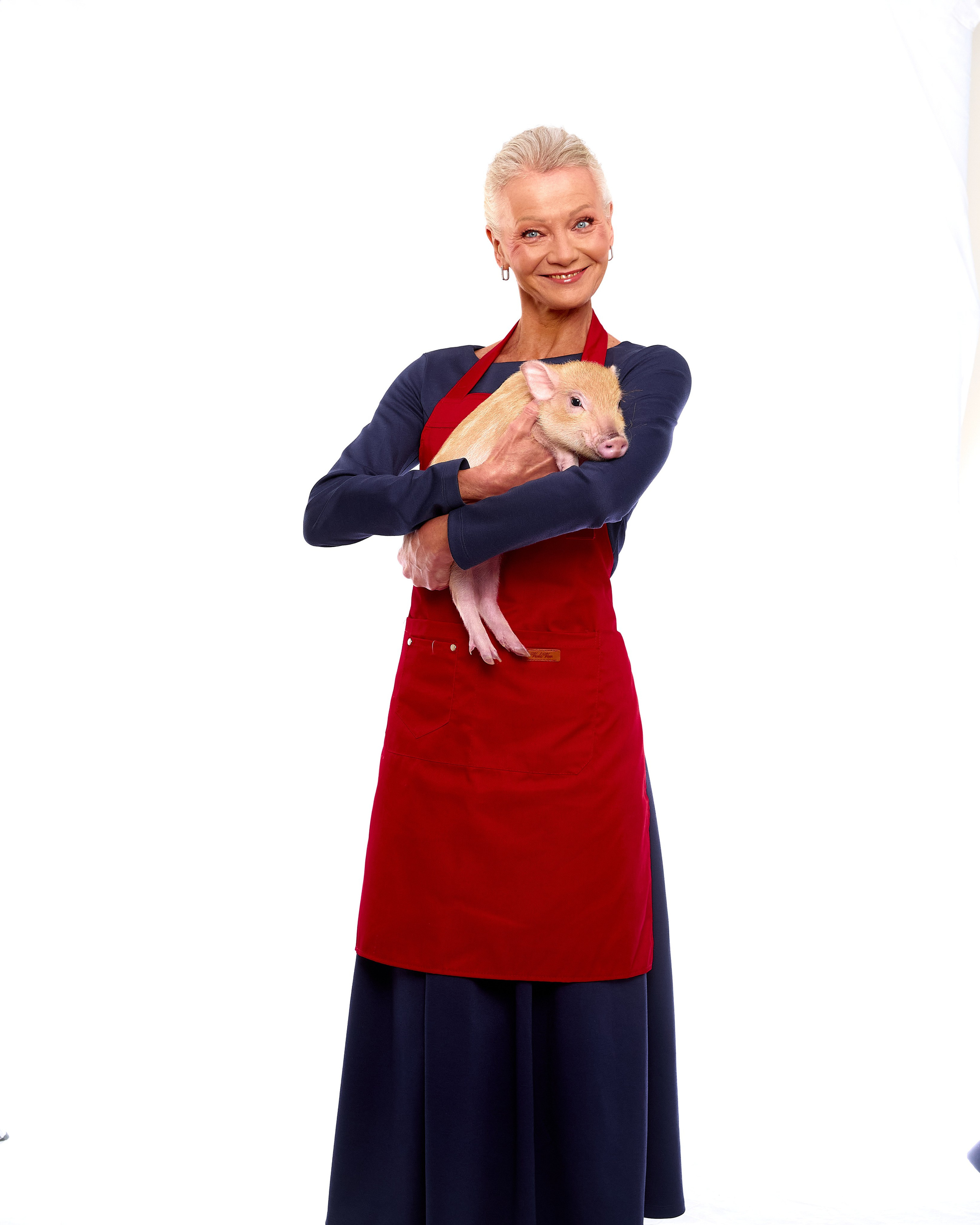 VAVADA. Святослав Лебедев | Рекламный фотограф — Коммерческая съемка, Арт-дирекшн, AI-интеграция