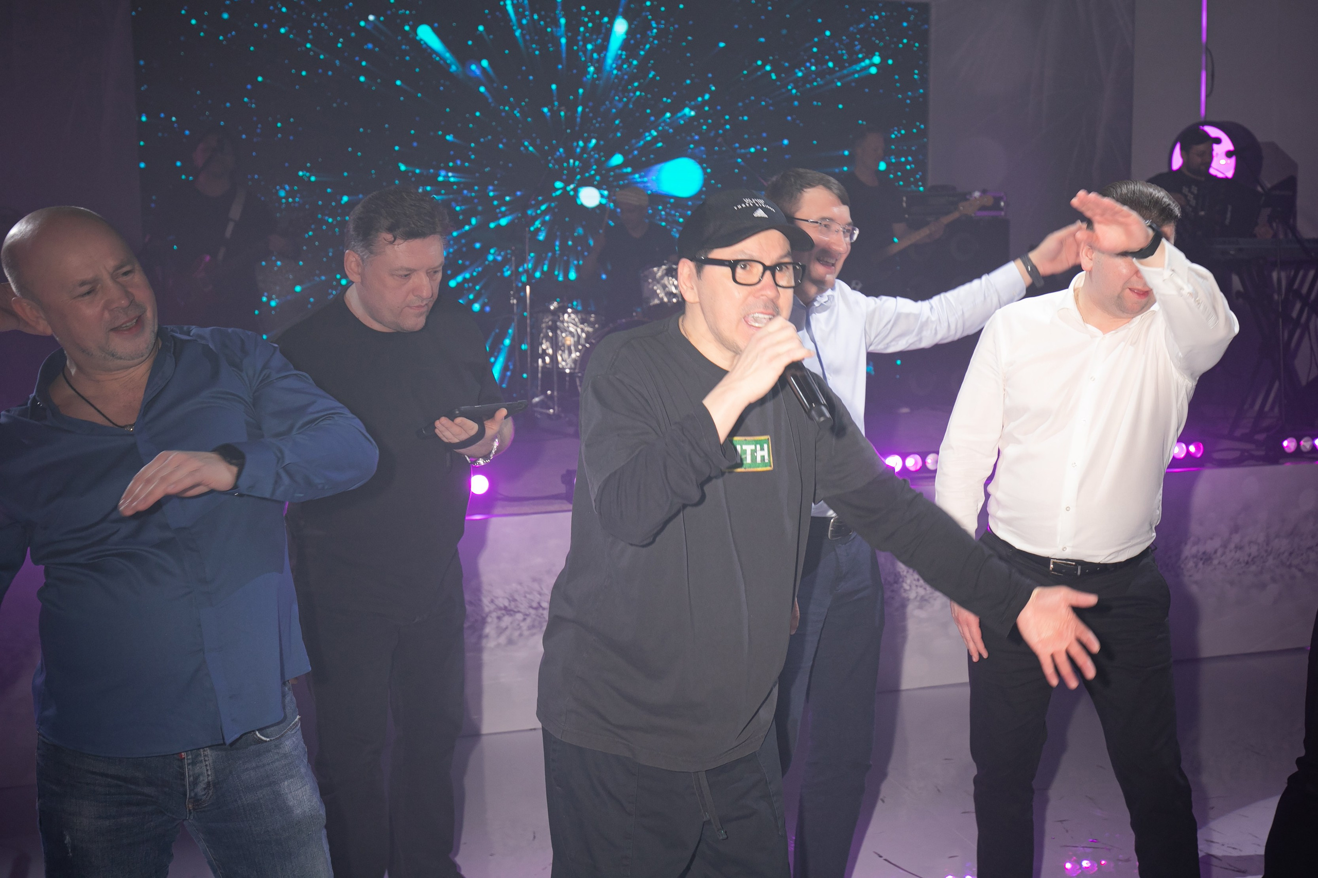 Роза Холл. Репортажный и fashion фотограф в Москве Сергей Бардин