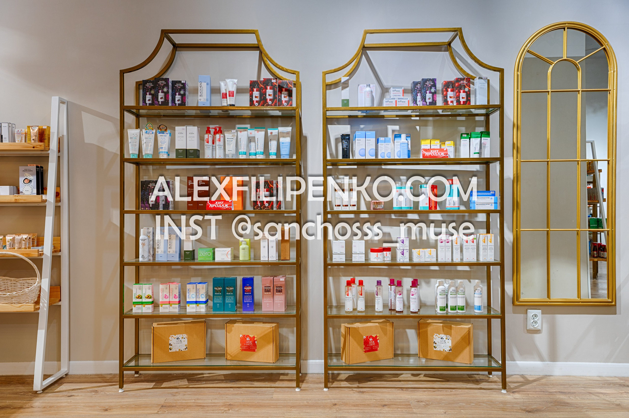 Luxe K-COSMETICS, магазина косметики. Фотограф интерьера недвижимости и архитектуры в Астане