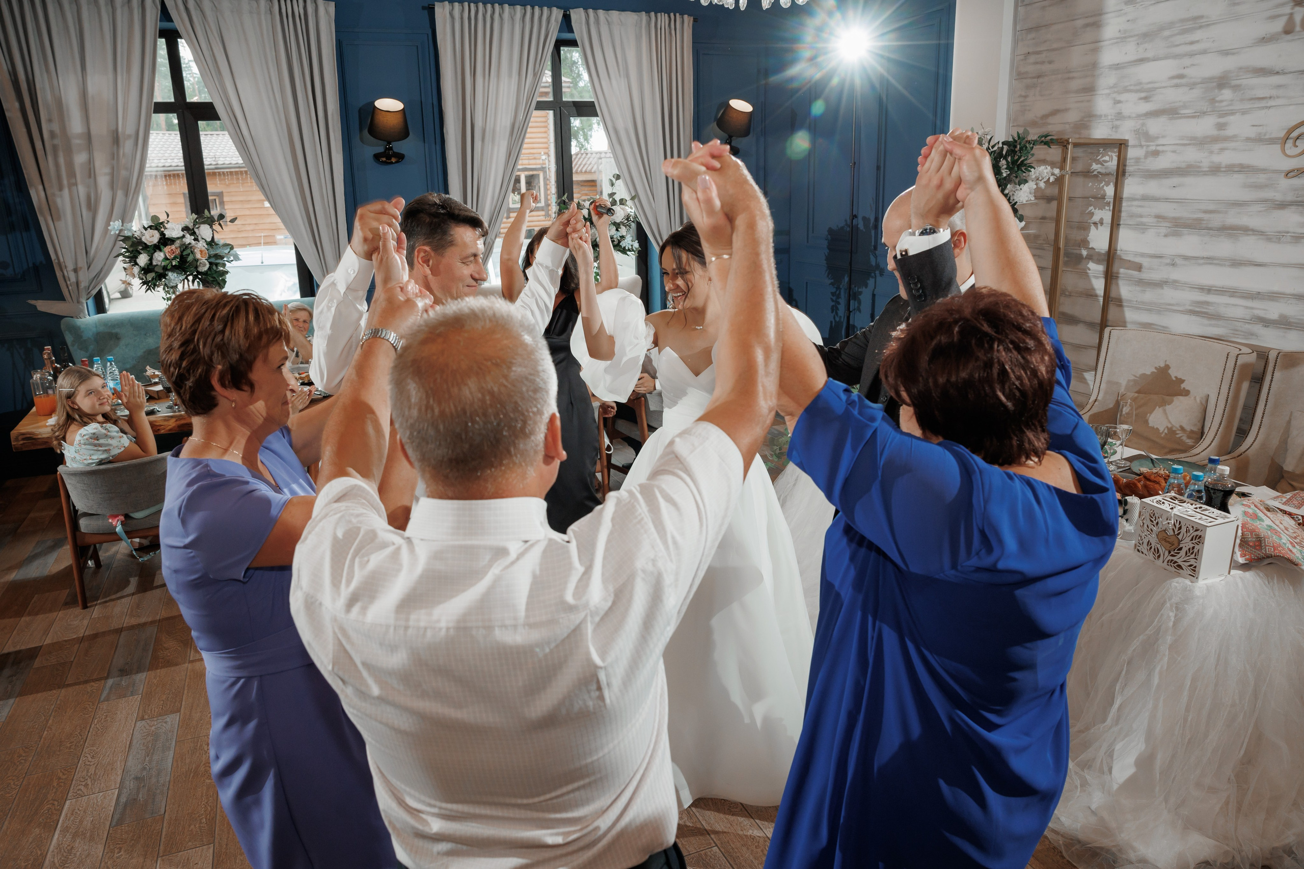 Полина и Дмитрий, загородный клуб «Барин», ЗАГС в г. Пушкино. Свадебный и репортажный фотограф (Москва, Королев и другие)