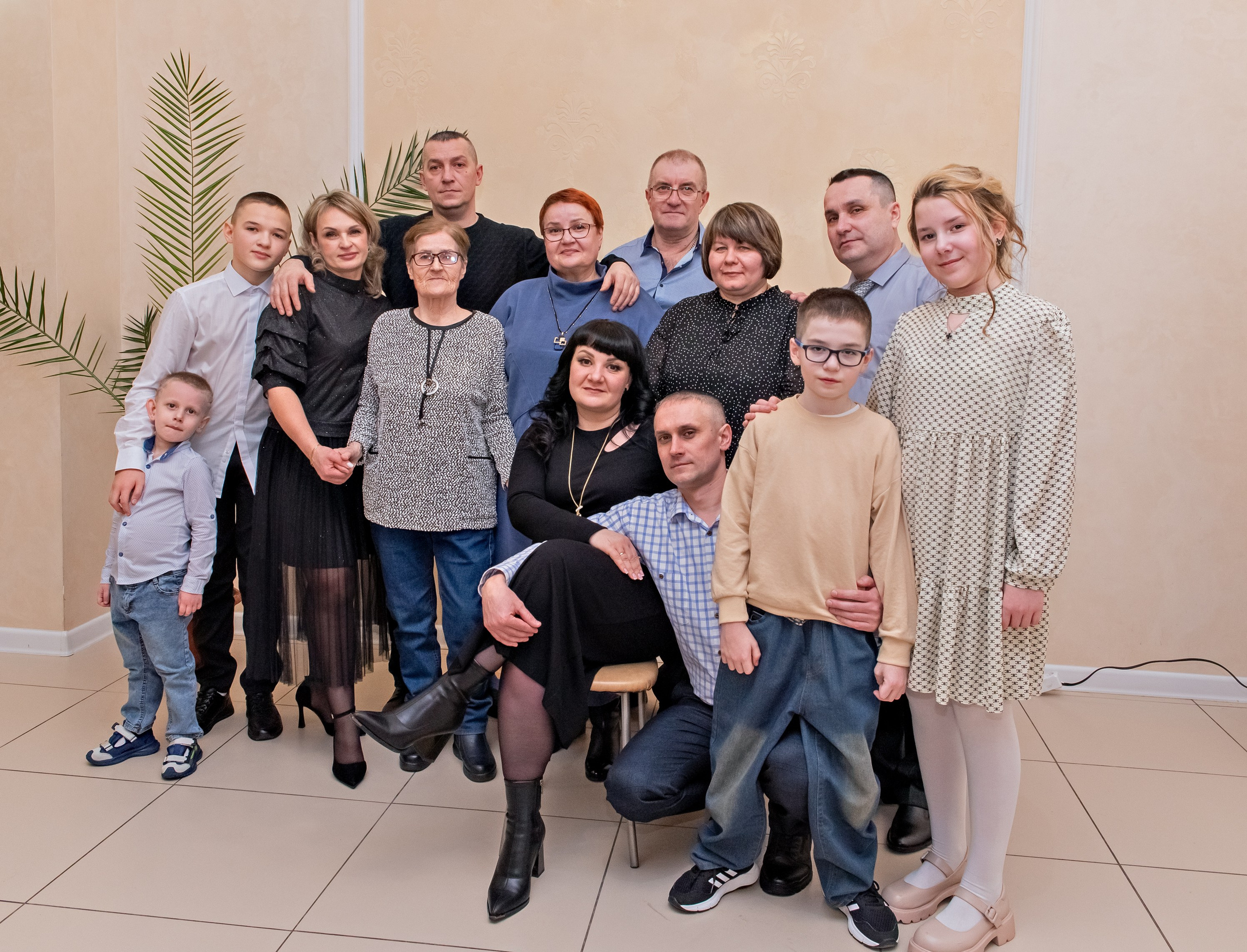 Юбилей Ирины. Ведущая — Наталья Белозерова. Банкетный зал — столовая Радио Завода. Семейный и портретный фотограф Кыштым Челябинск Марина Шигапова