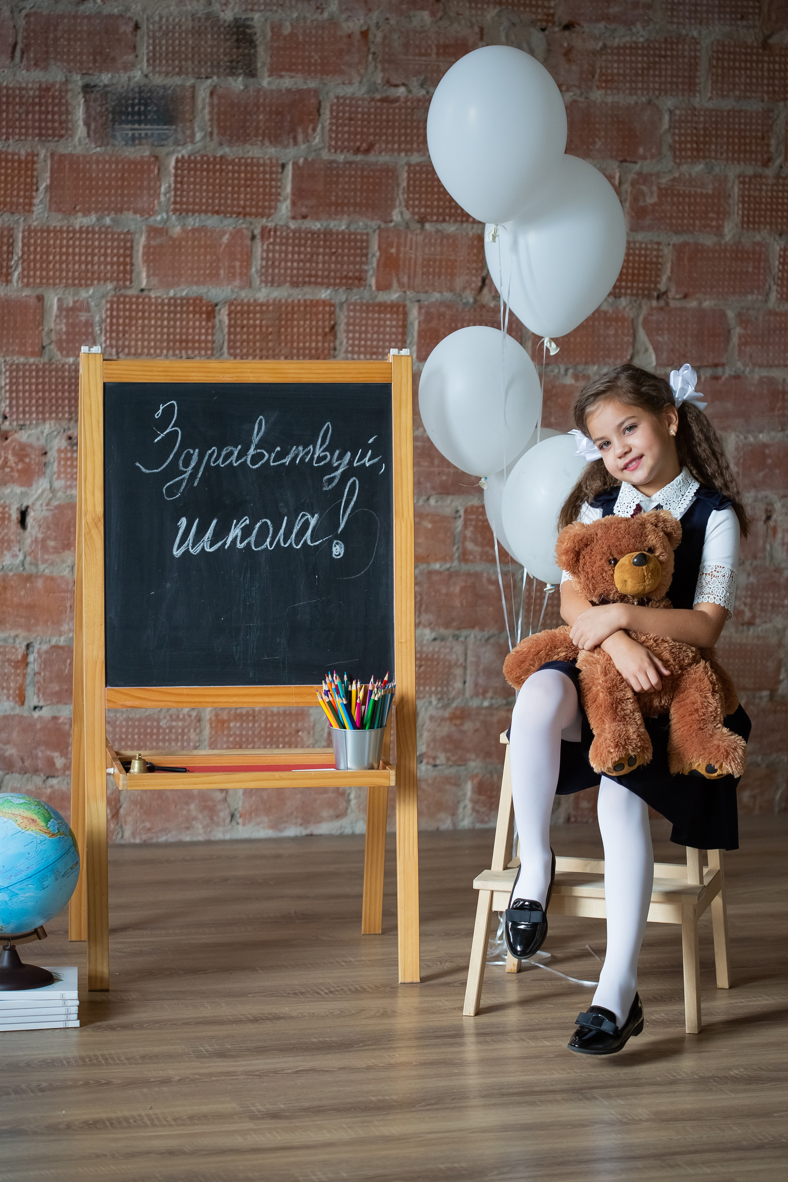 Съемка первоклассников в студии. Галина Шарапова Детский и семейный фотограф Москва