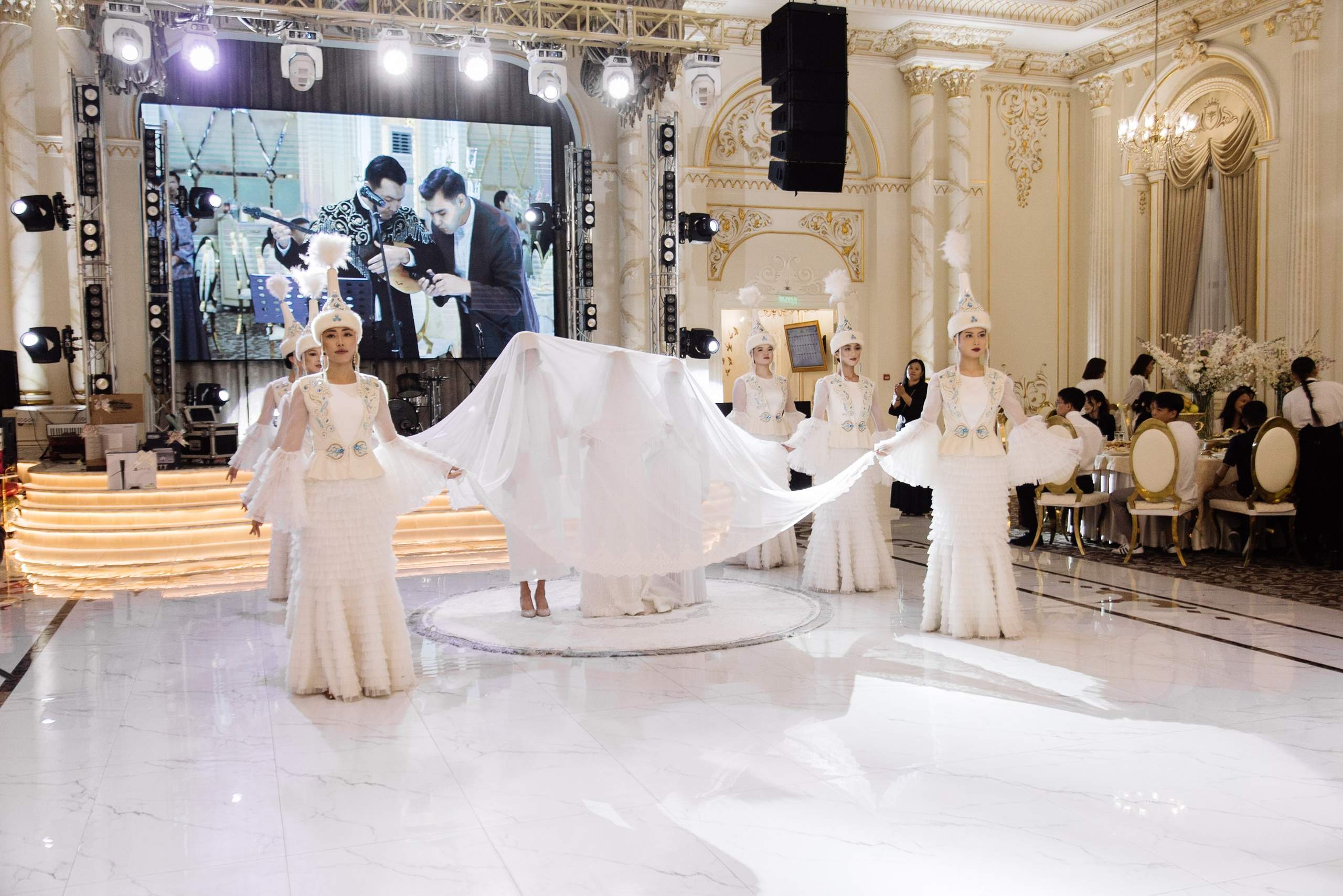 Ергалым & Марфуга. Свадебный фотограф Алматы Ниязов Руслан