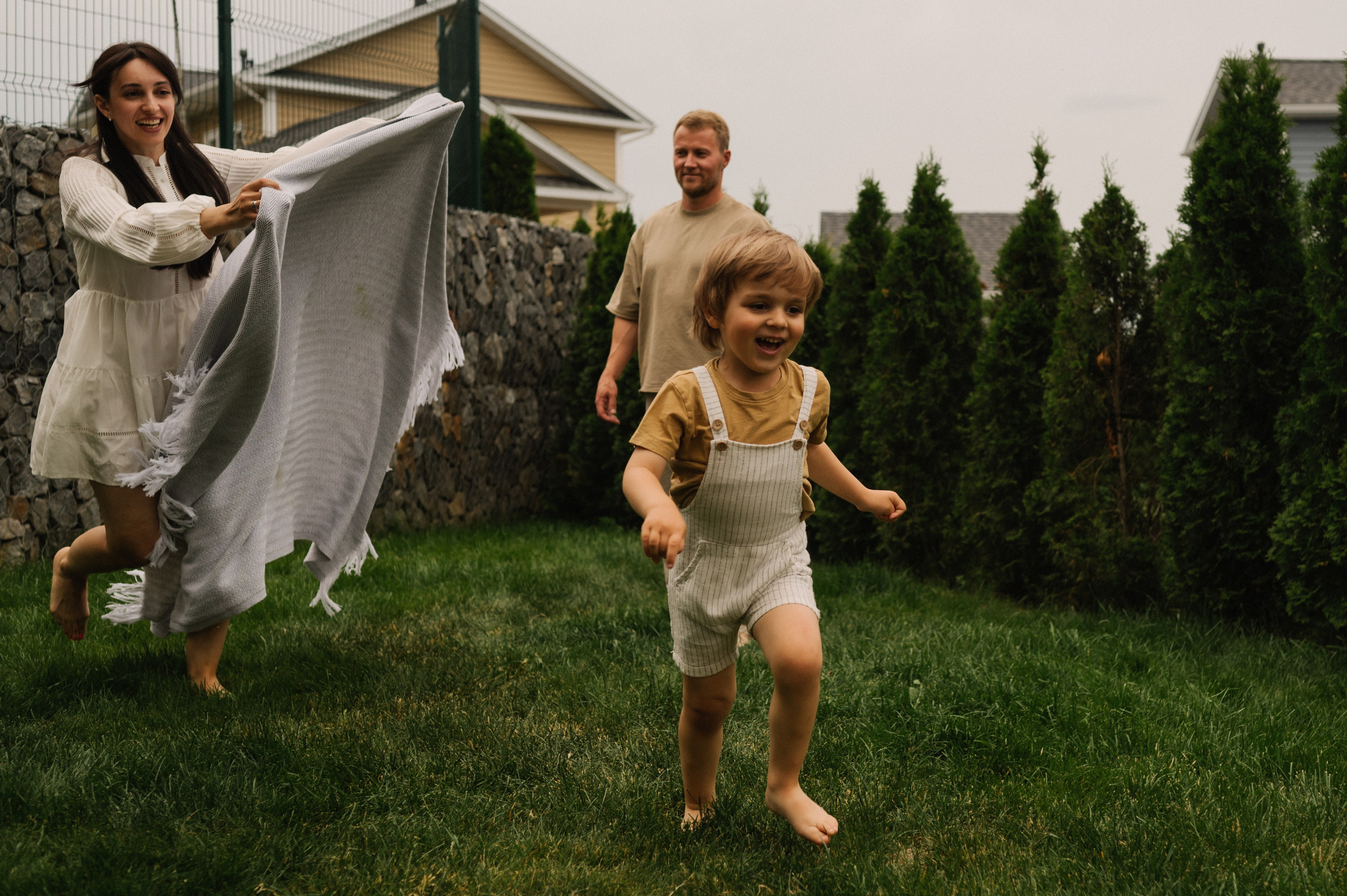 Лука с мамой и папой. Эльвира Жижикина. Семейный фотограф в Санкт-Петербурге