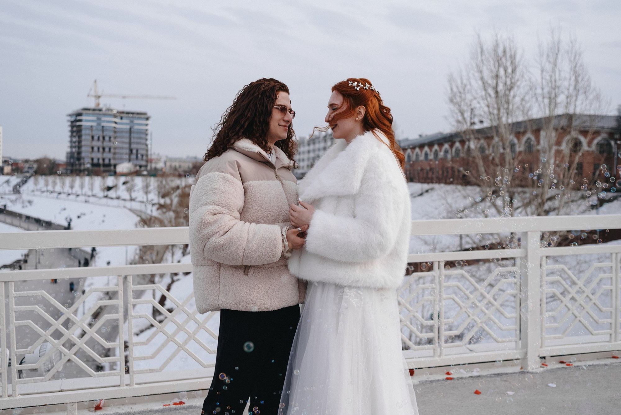 Свадебная фотосессия в Тюмени: ЗАГС, Мост Влюбленных и Монастырь | Фотограф Дарья Мустафина. Портретный фотограф Тюмень Дарья Мустафина