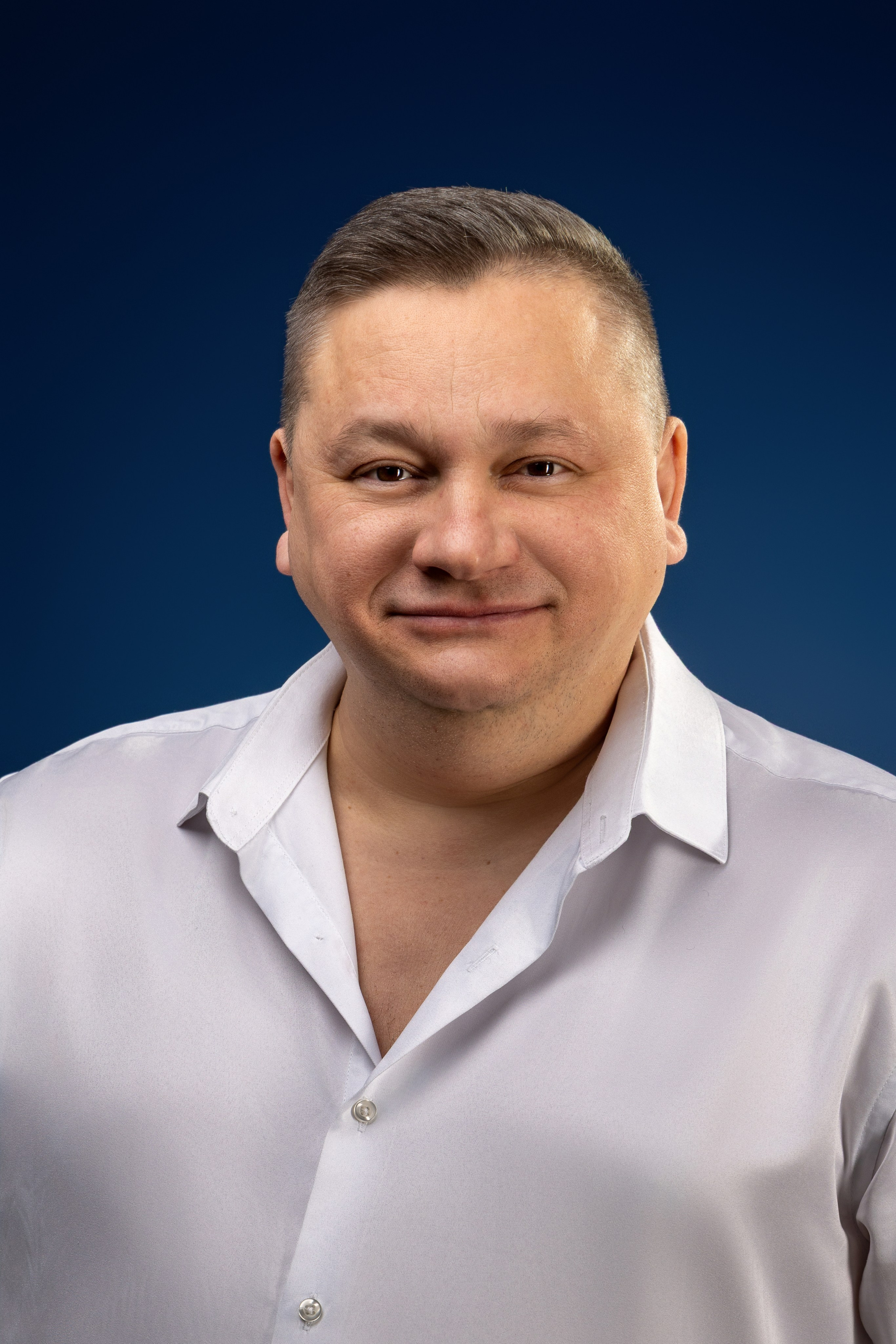 Владимир. Классический портрет. Фотограф Андрей Зикеев, фотостудия AzArt Studio в Москве