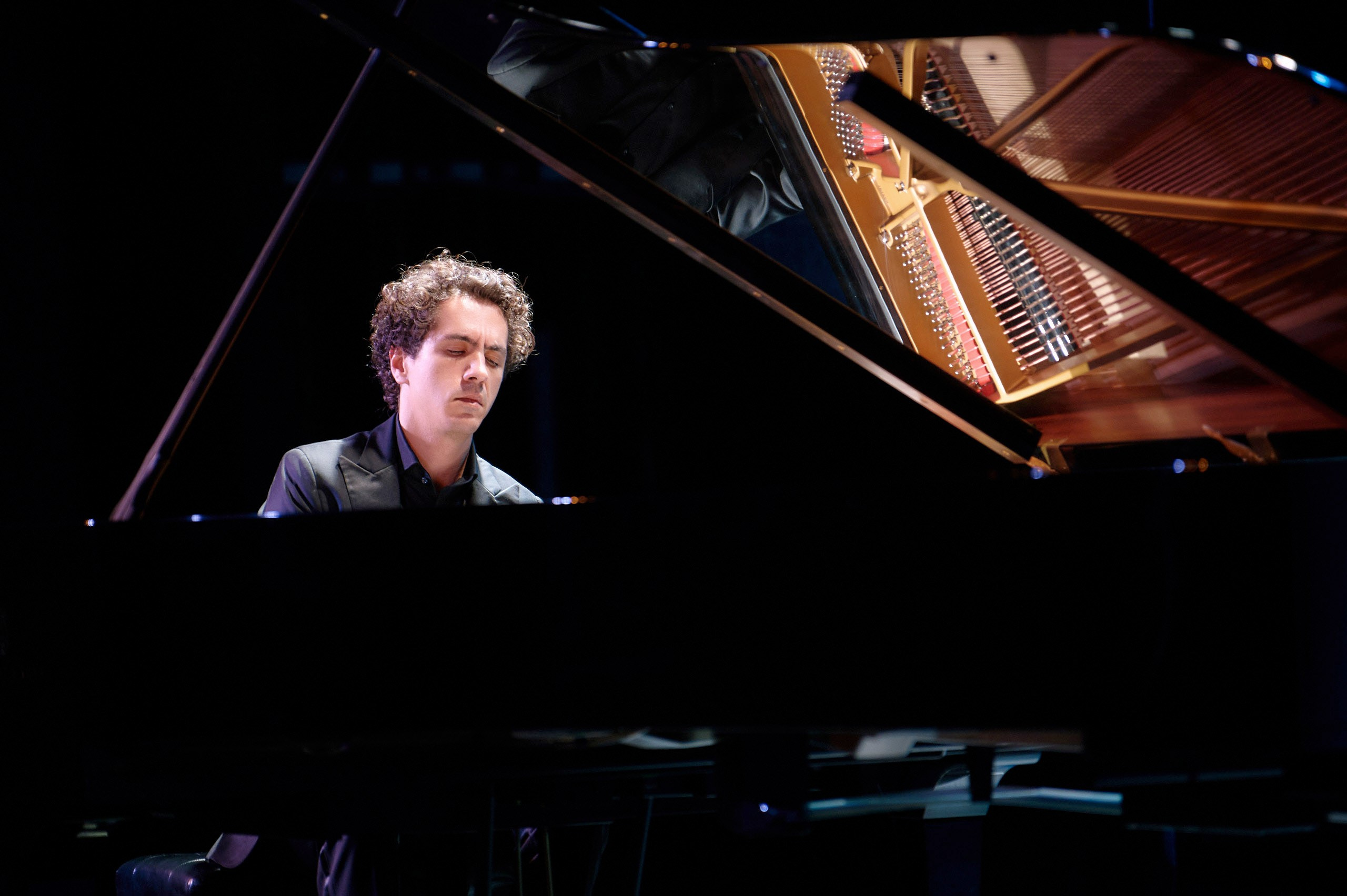 Константин Емельянов. Ваш мультижанровый фотограф Александр Белов