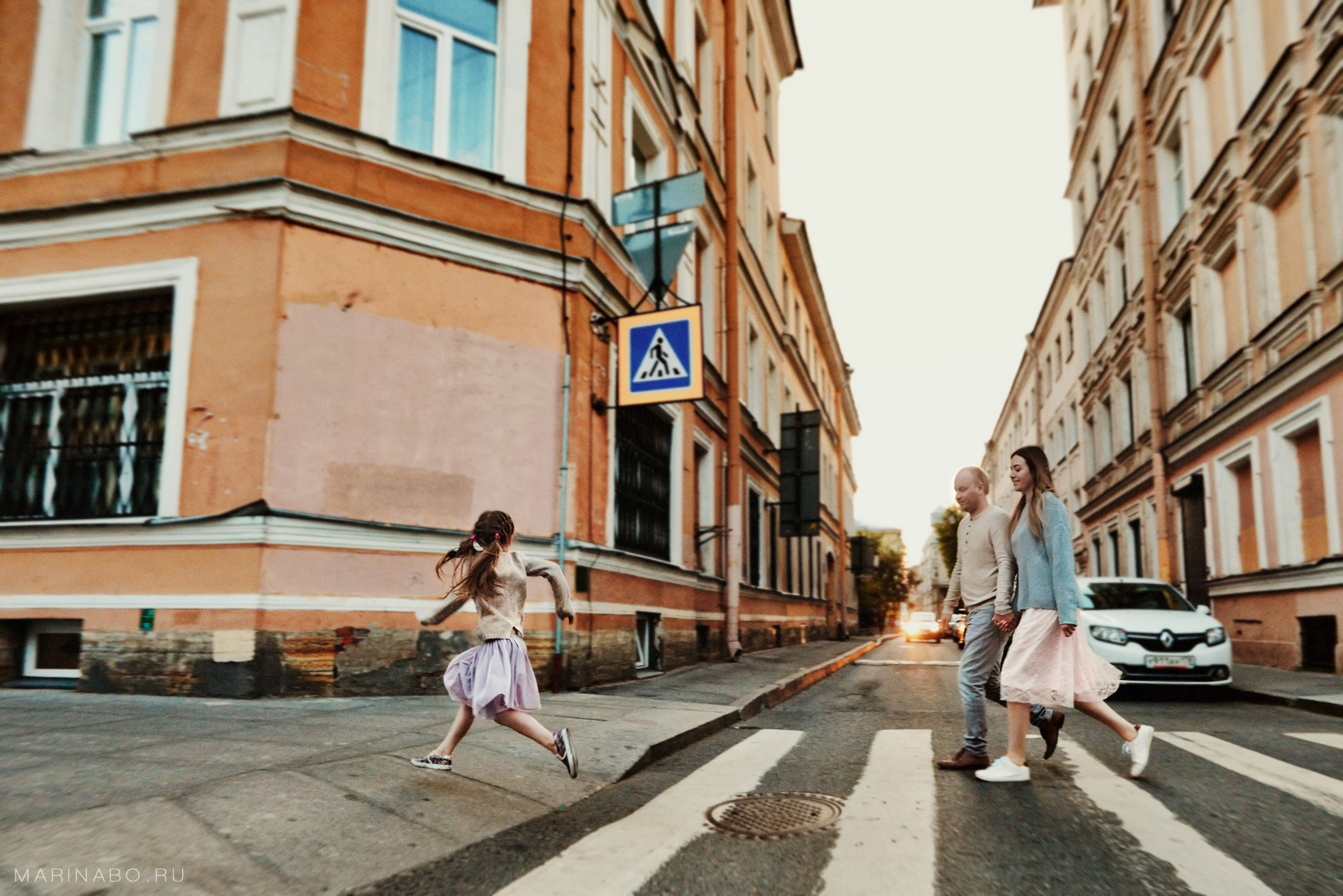 Питер, лето, вечер, крыши - семейная, Lifestyle фотосессия. Семейный Lifestyle фотограф в Санкт-Петербурге Марина Бокшицкая