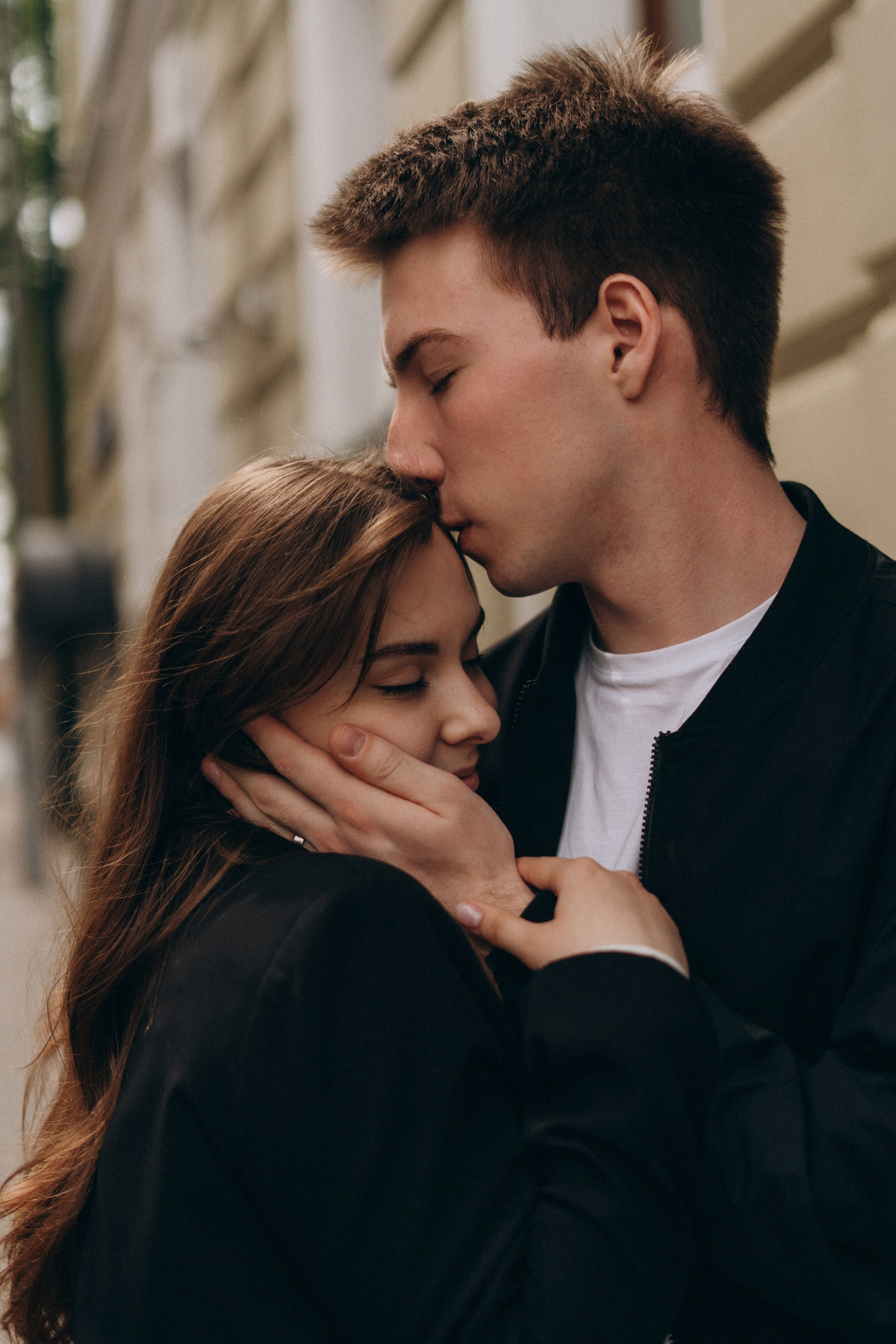 Юля и Даня | Прогулка по улицам Москвы. Фотограф Москва Виктория-Антуанетта