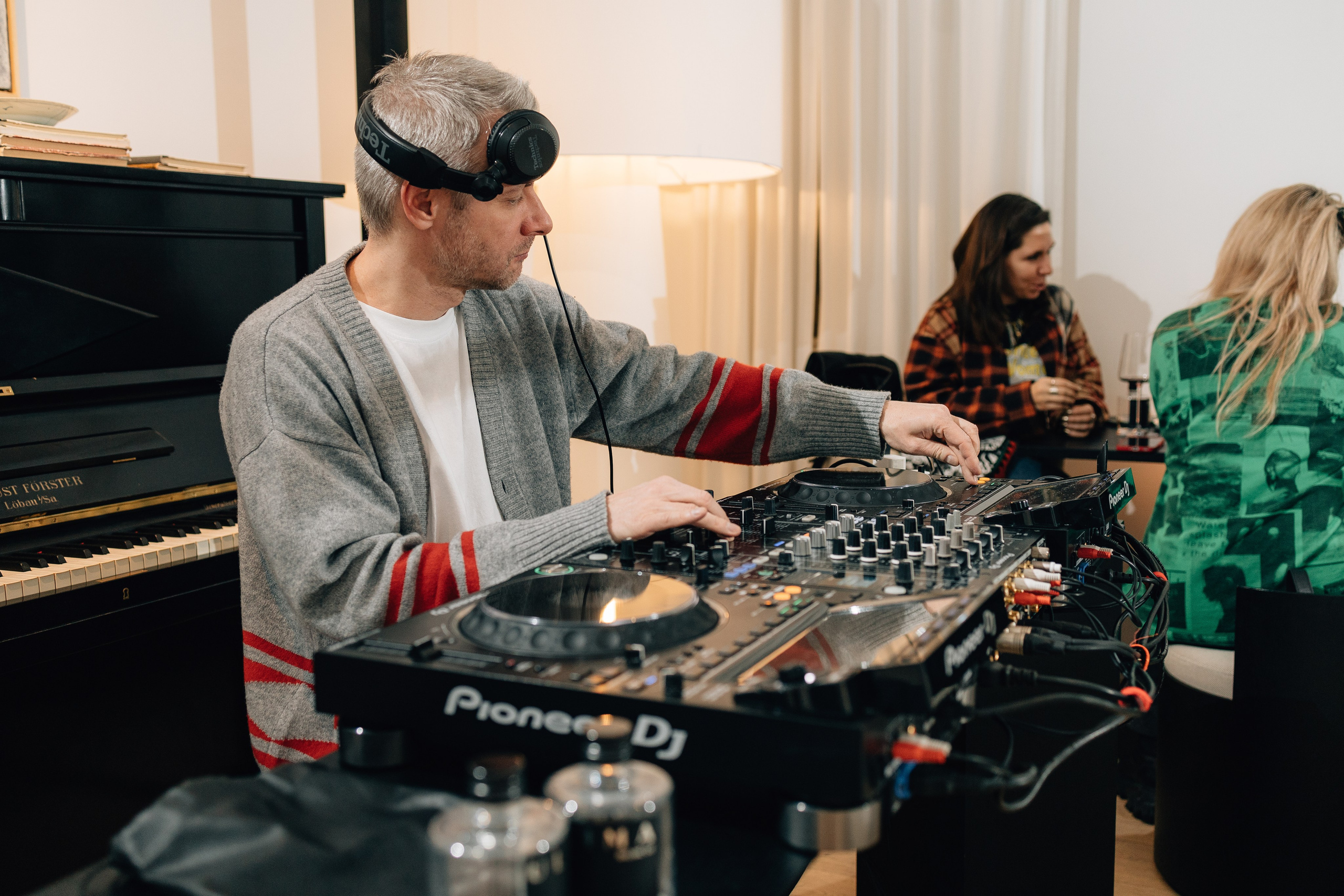 Встреча архитекторов. Свадебный фотограф в Москве Арчылан Николаев