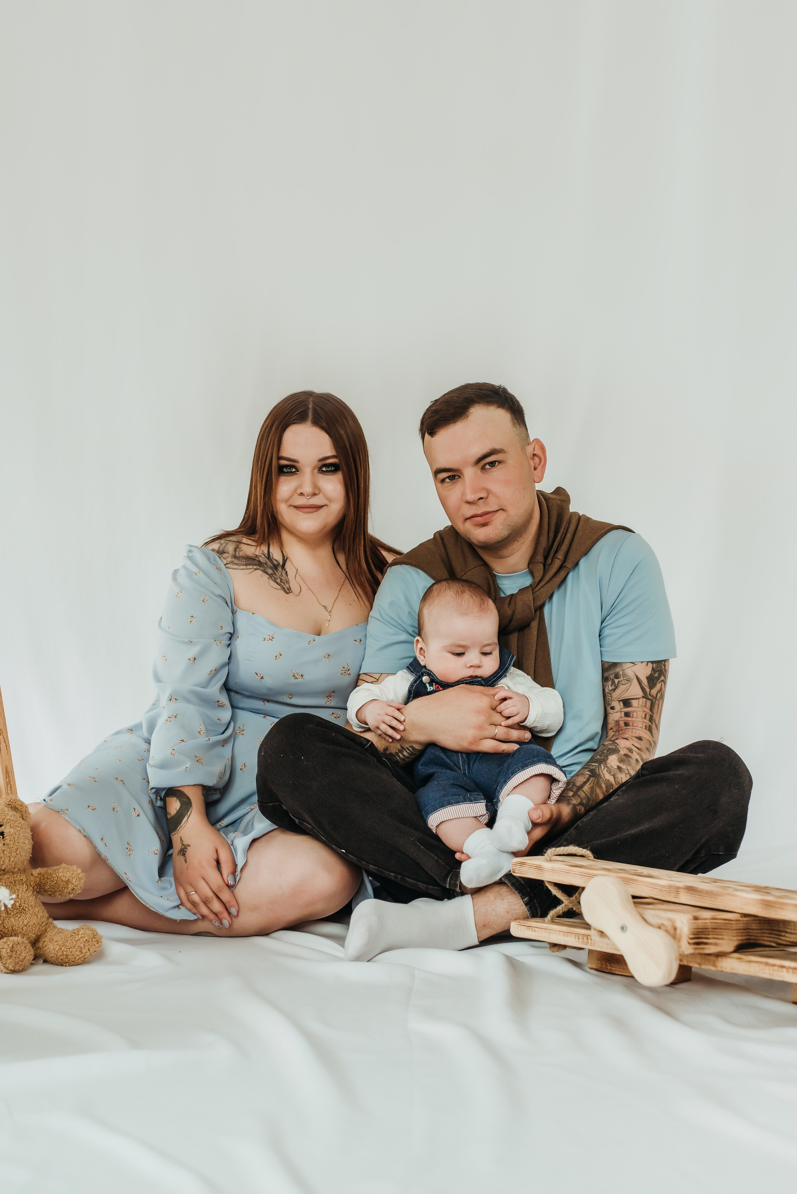 Семейная фотосессия в студии. Свадебный и портретный фотограф lifestyle