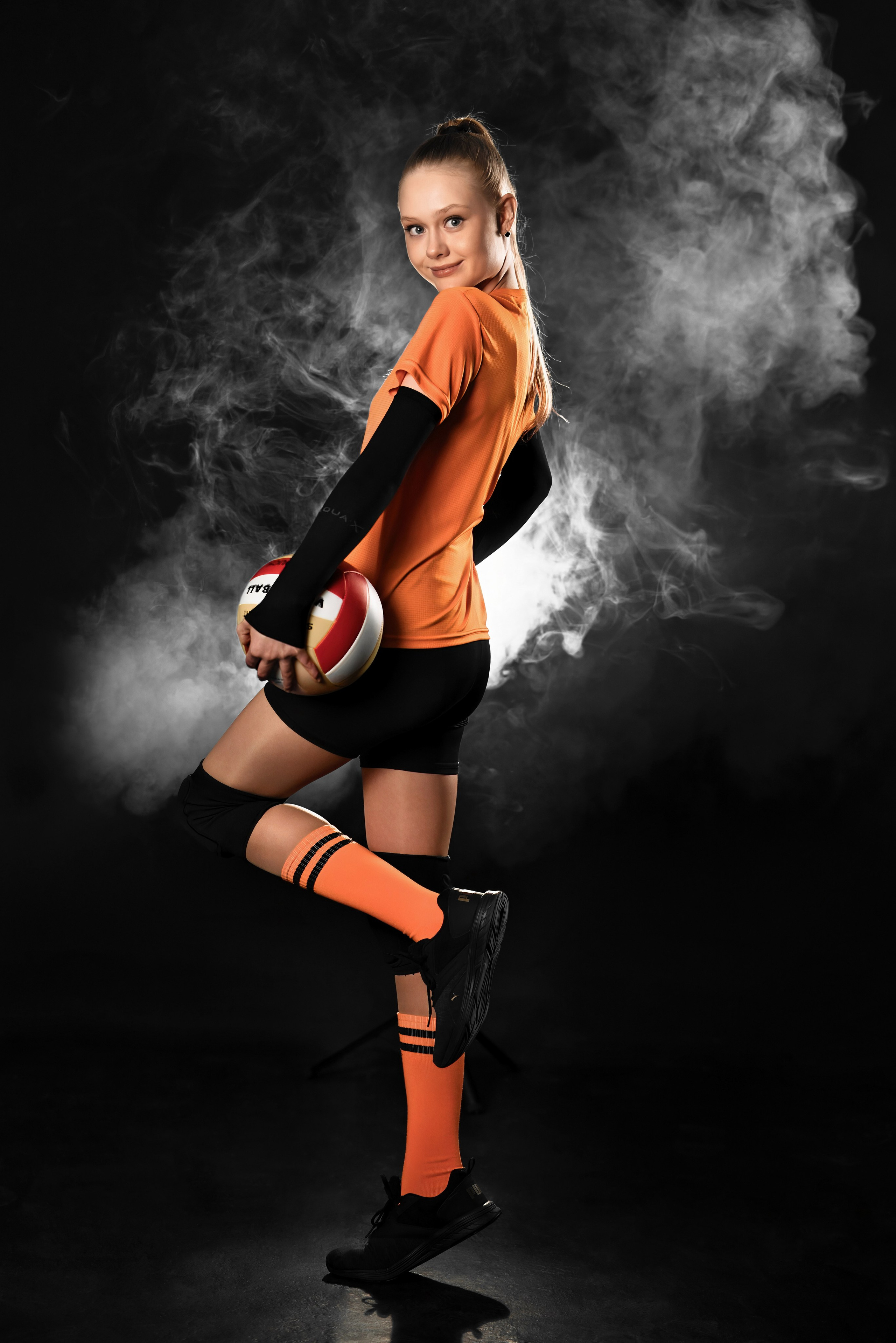 В волейбол играют настоящие красотки!. Фотограф Денис Кривопусков