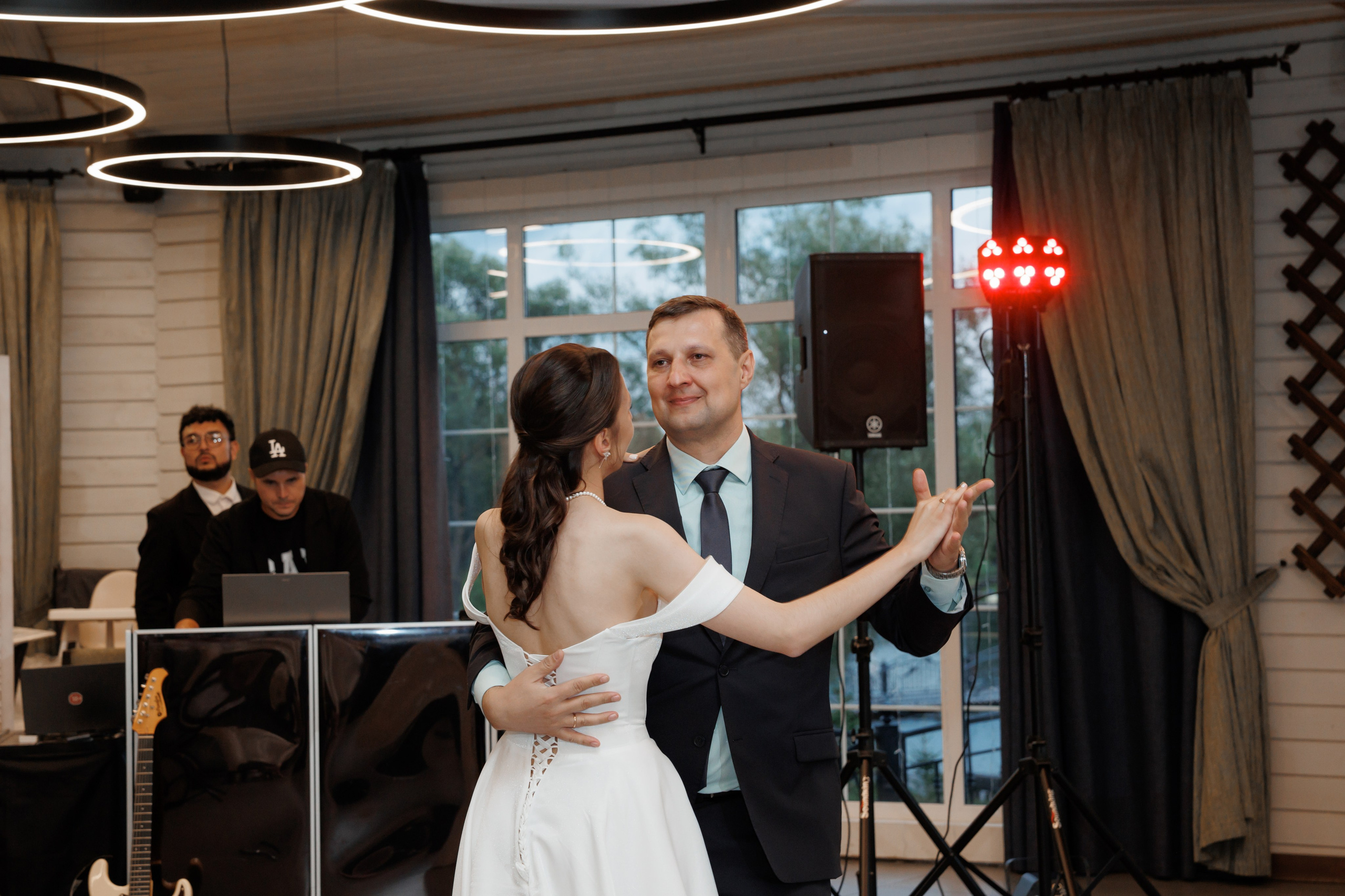 Регистрация в отеле Fish Point, ЗАГС Бутово, прогулка в Остафьево. Свадебный и репортажный фотограф (Москва, Королев и другие)