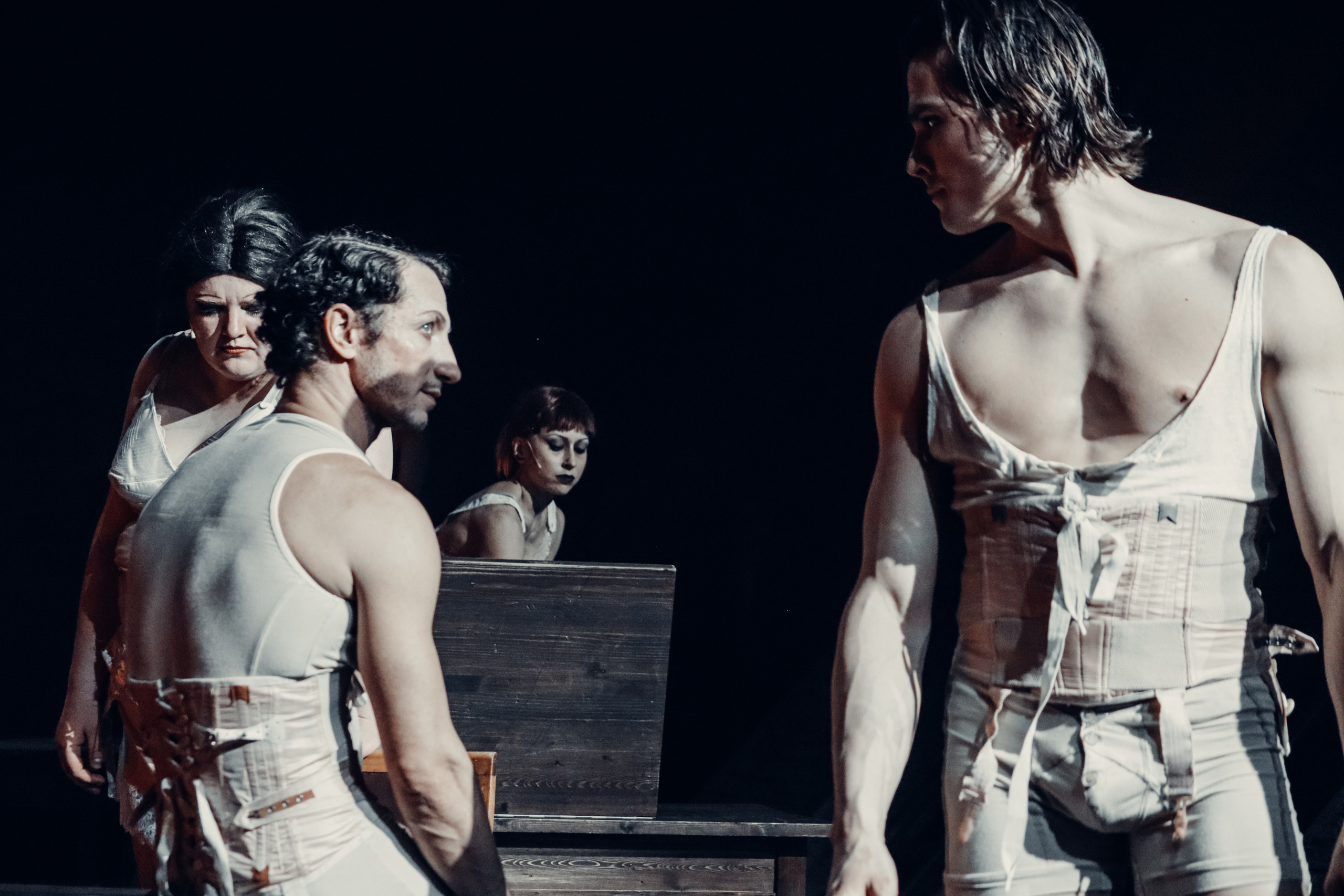 Спектакли. Фотограф Иван Коряковский