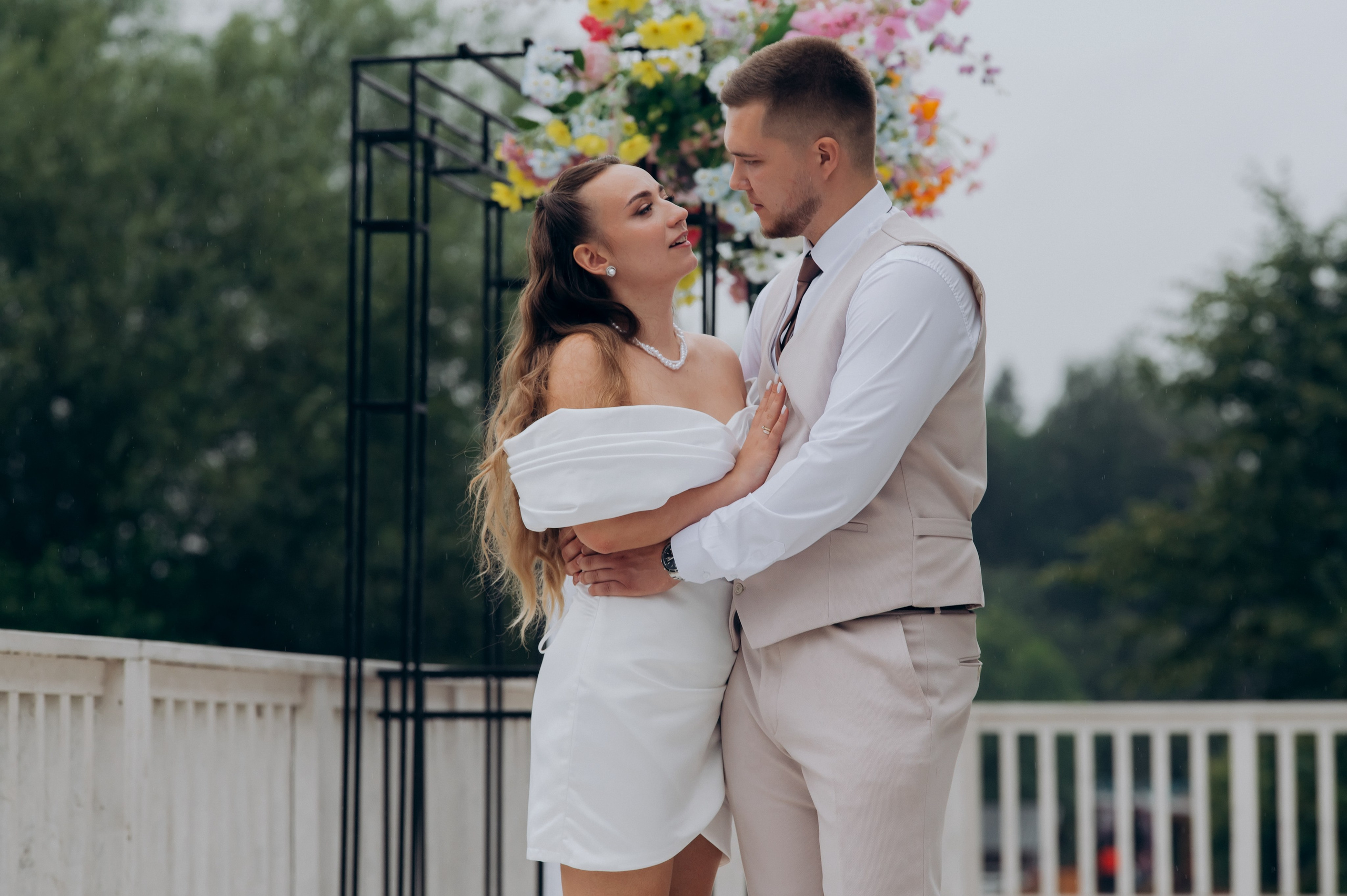 Дождь, Гребнево, любовь. Свадебный и семейный фотограф Виктория Носачёва. Щелково, Москва и МО