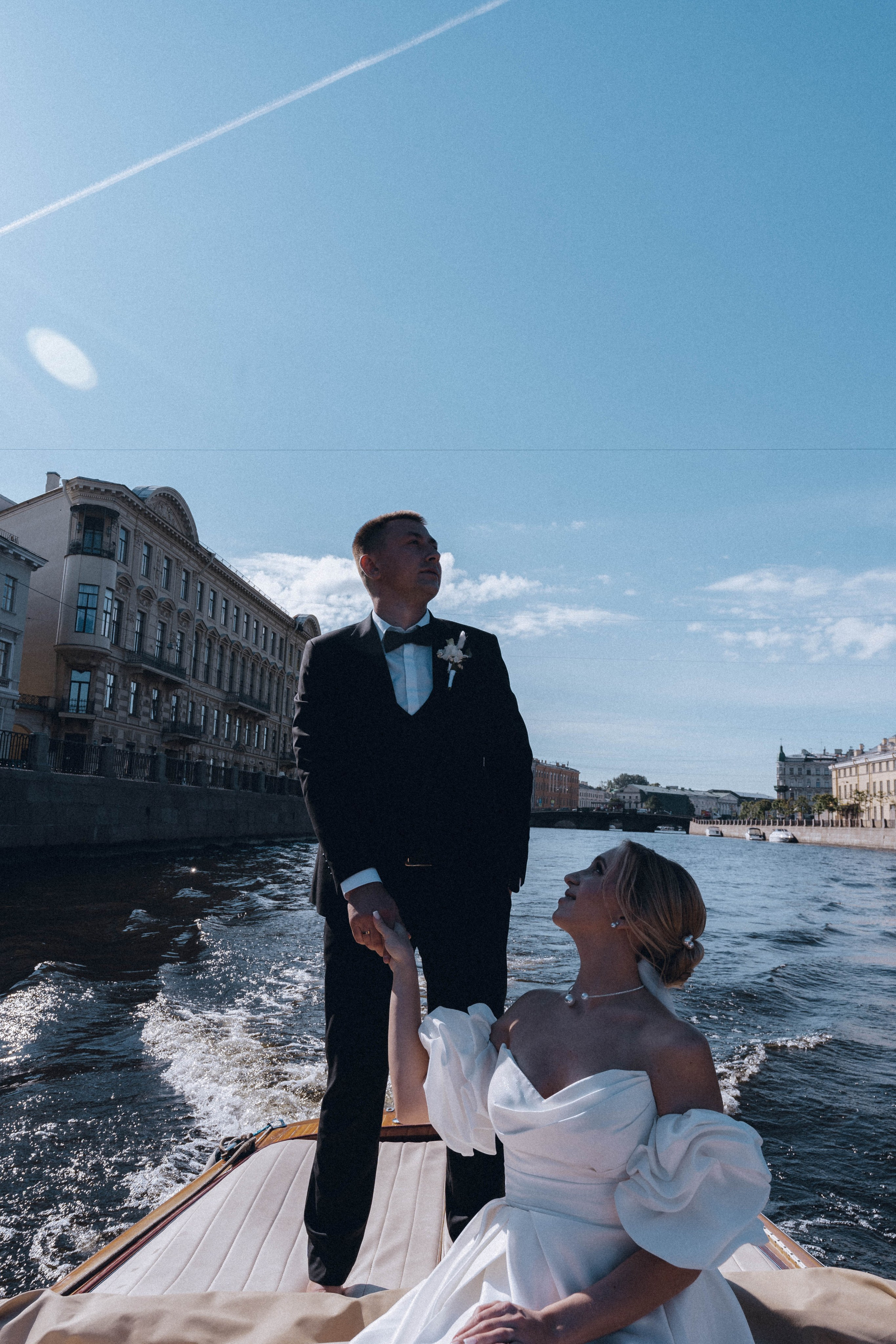СВАДЕНБНАЯ СЬЕМКА НА КАТЕРЕ ПО КАНАЛАМ САНКТ-ПЕТЕРБУРГА И В АКВАТОРИИ НЕВЫ. Профессиональный фотограф, Санкт-Петербург — Виктория Богомолова
