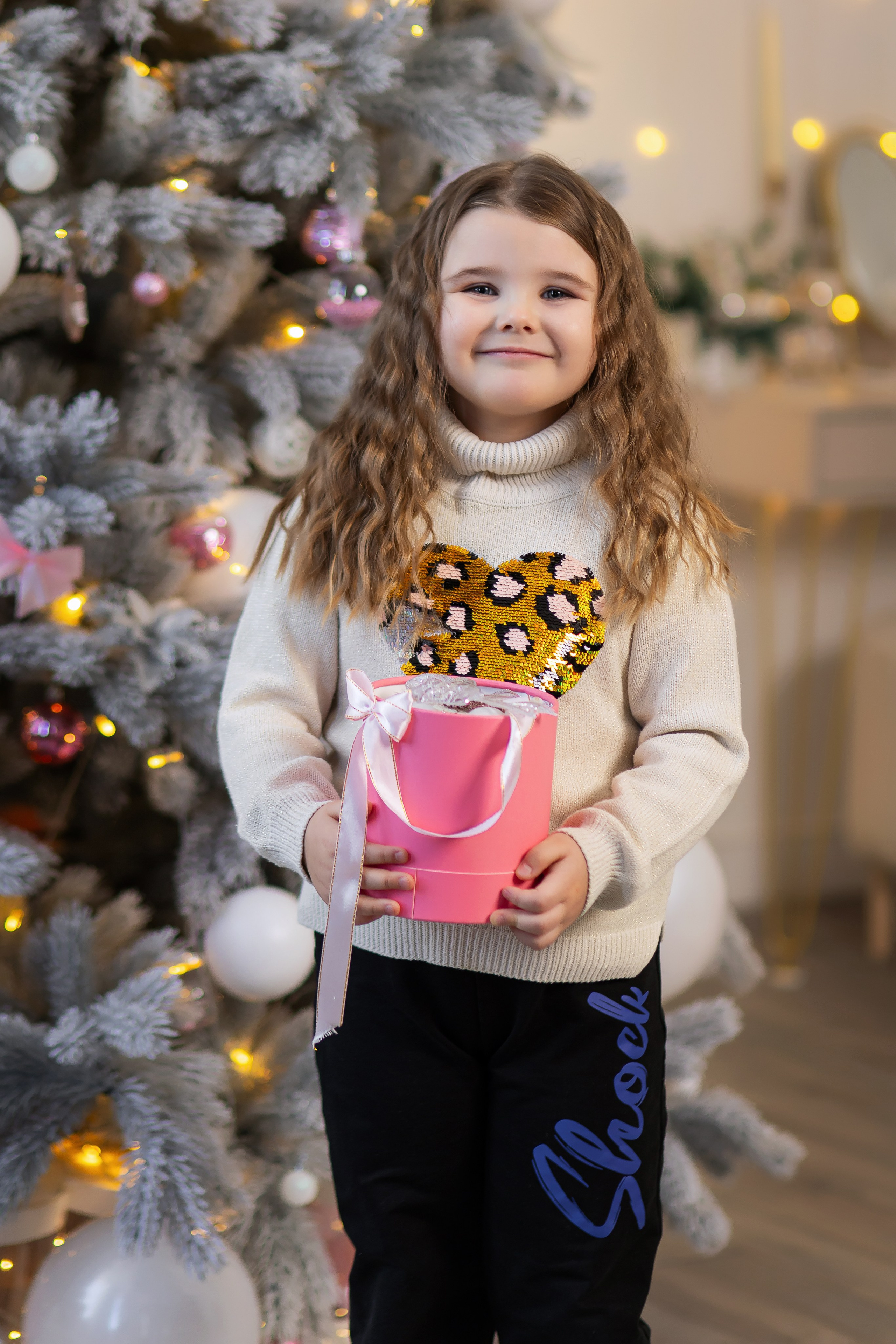 Ваши фотографии. Интерьерная фотостудия Background в Омске