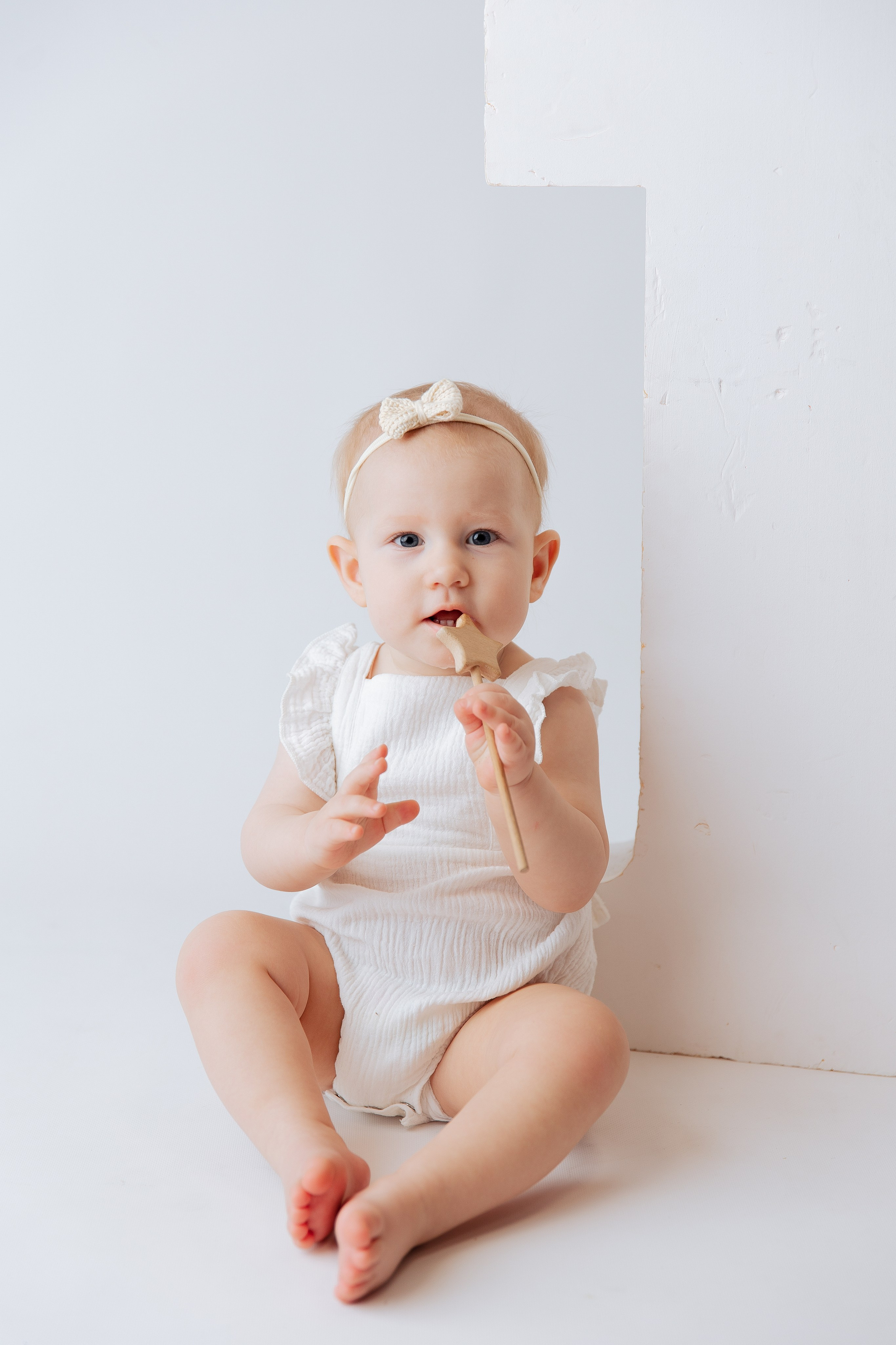 Минимализм. Фотограф беременности, новорожденных Москва. годики под ключ
