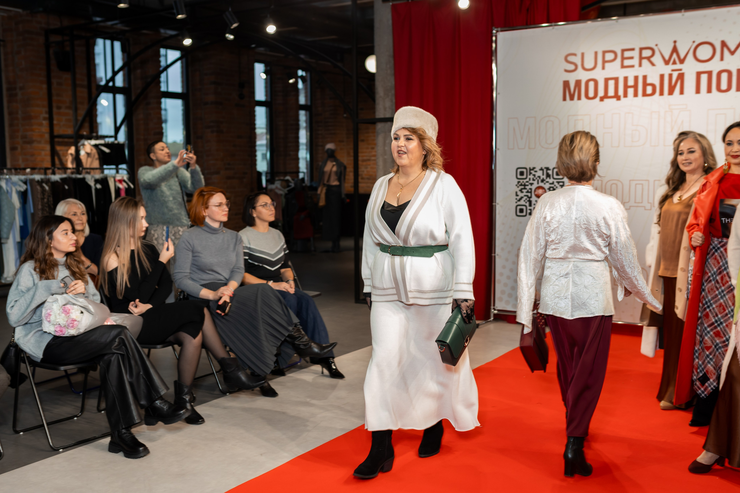 Показ проекта Super woman. Марина Шаймухаметова. Фотограф в Уфе