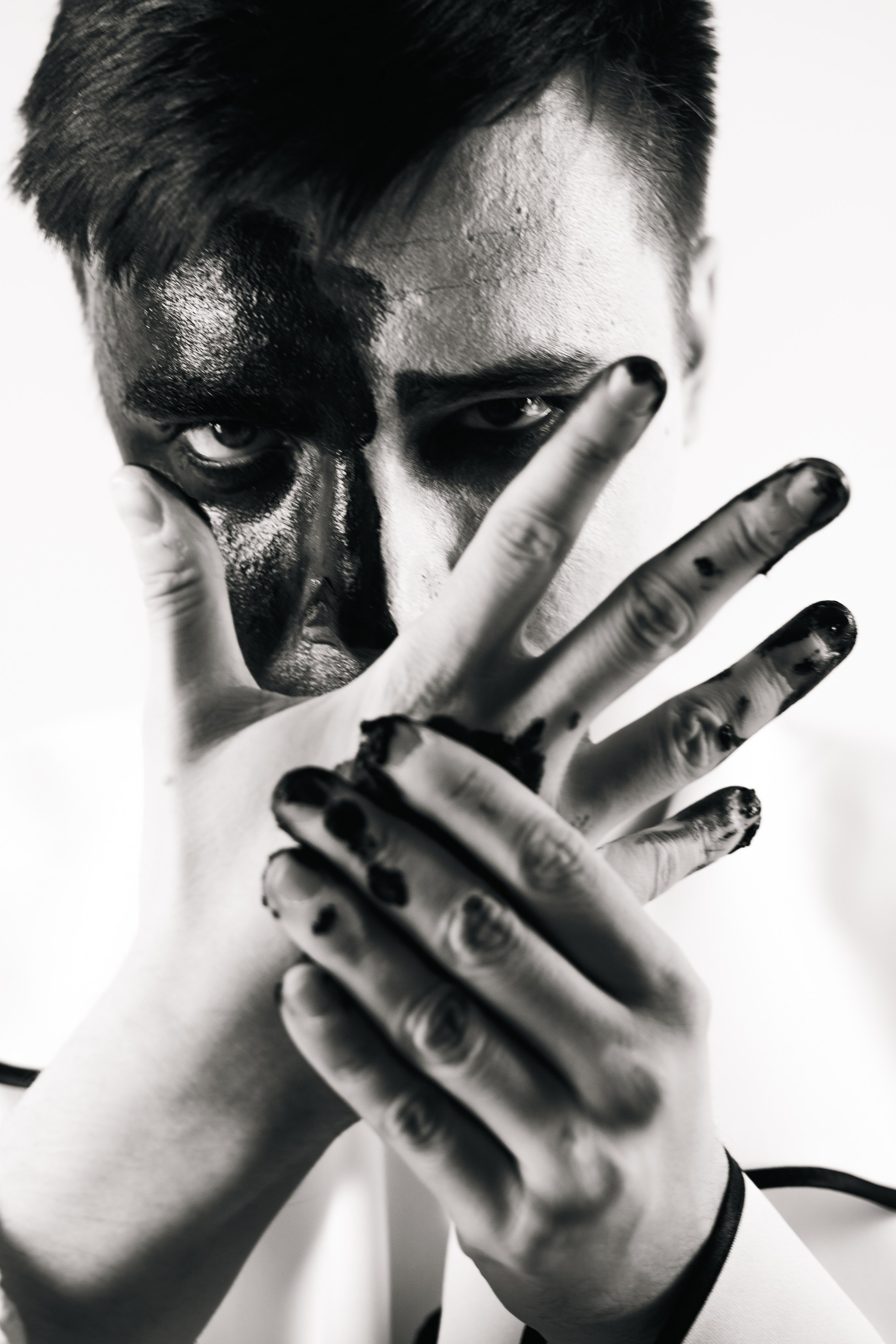 Евгений. Фотограф в Тюмени Даша Михнова. Портреты, фотопроекты, фотодни