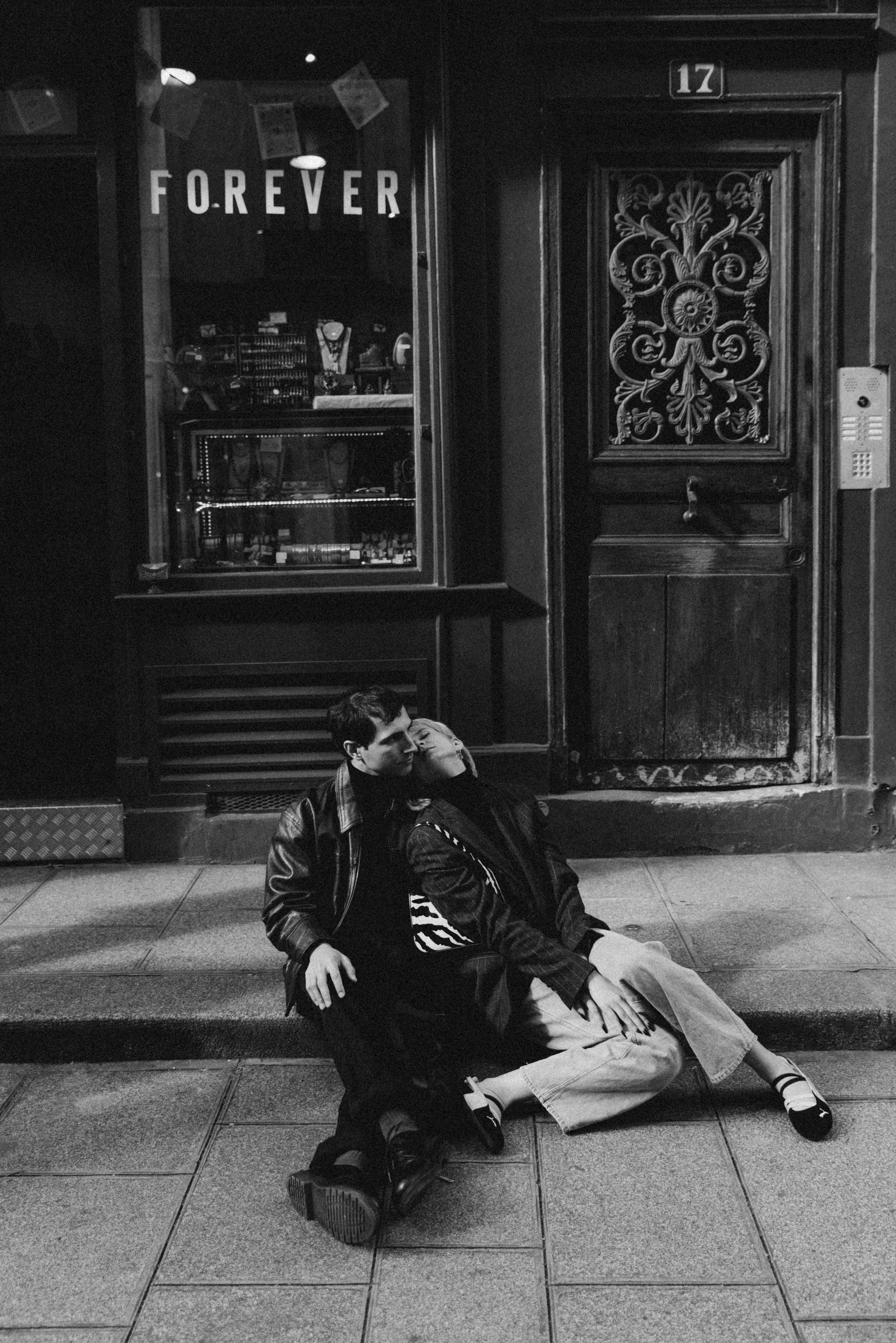 First love is something that lasts forever. Photographer in Paris