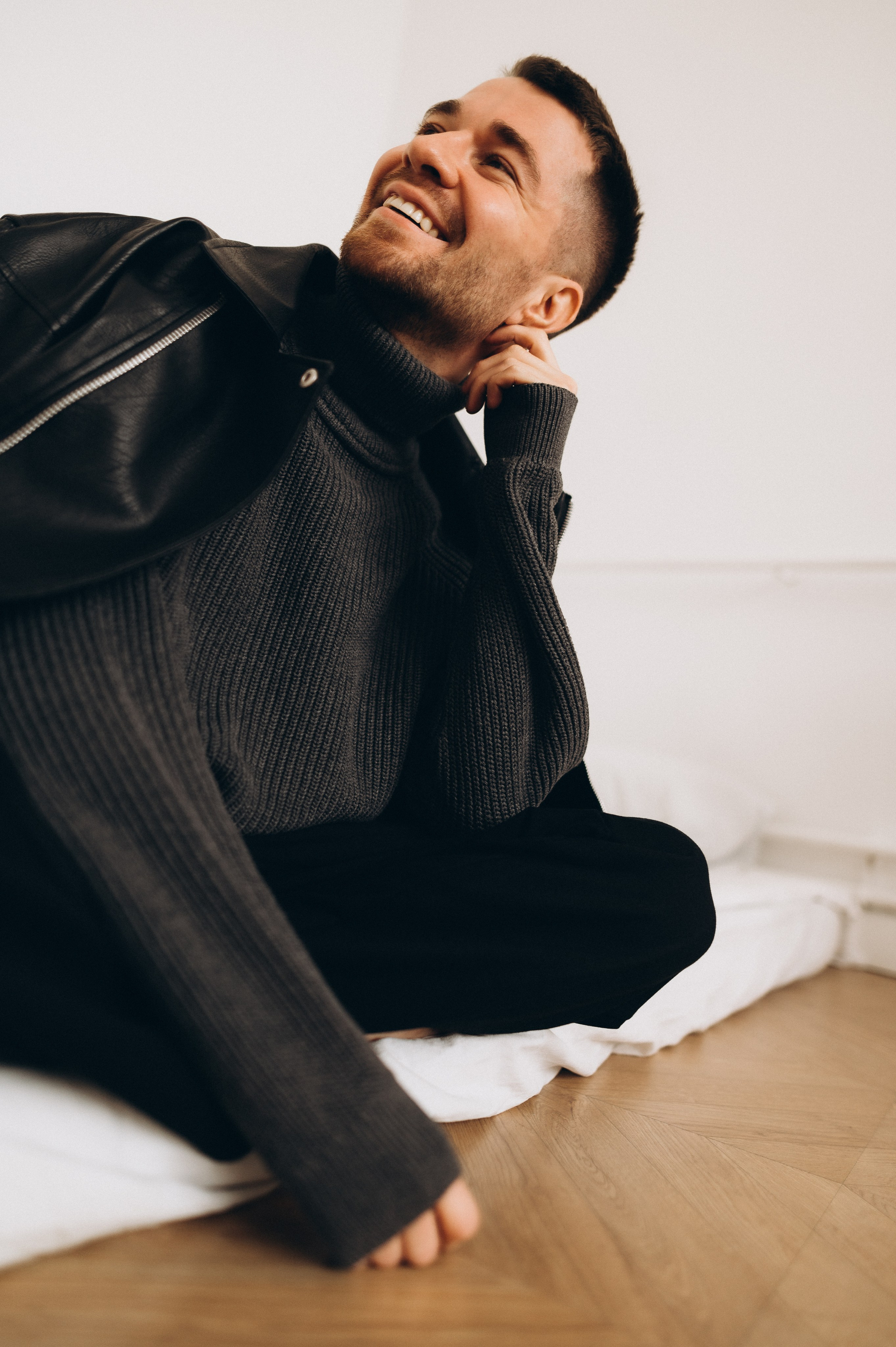 Антон студия Спб (мужская индивидуальная съемка). Фотограф ПИТЕР СПБ Надежда Баранова